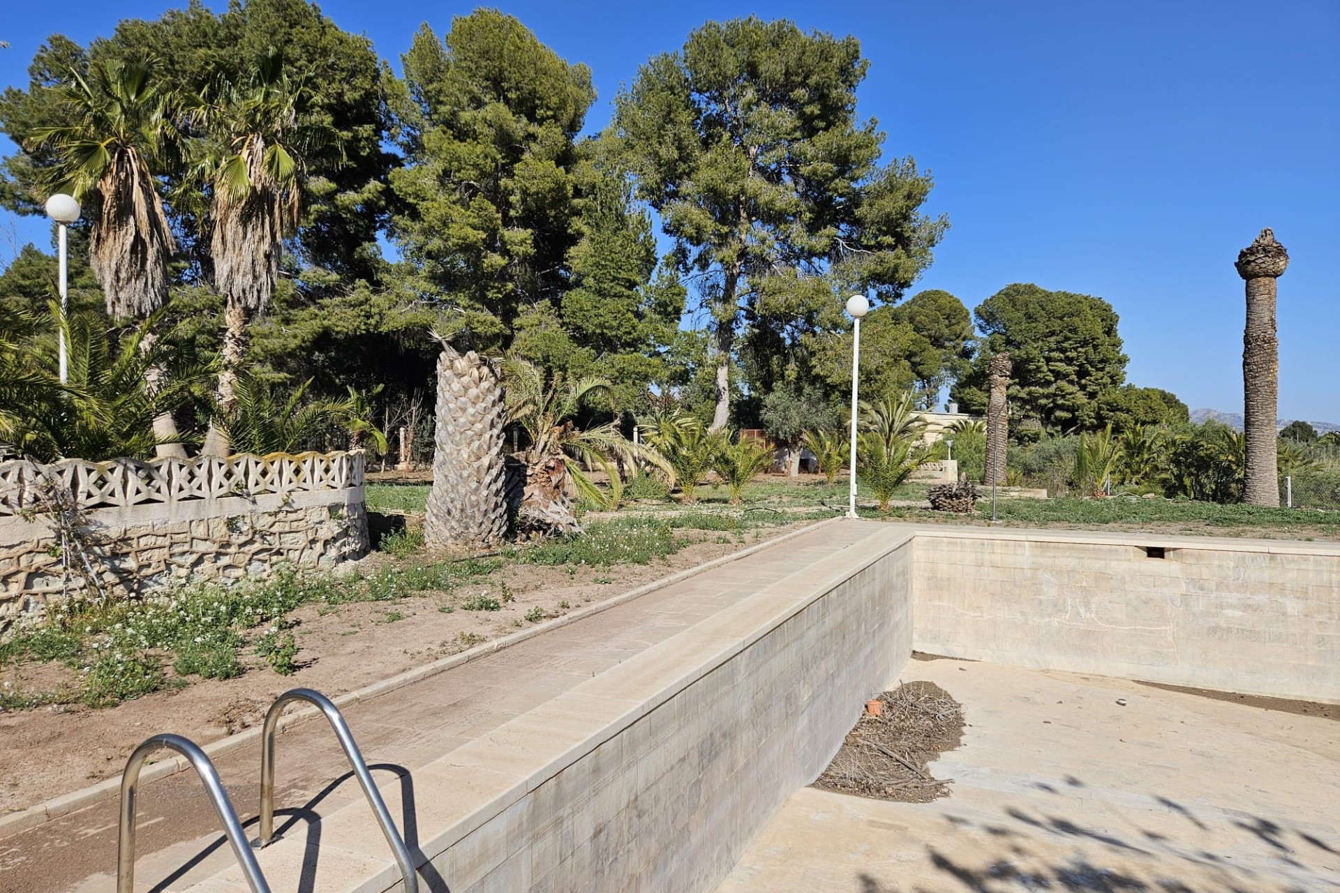 Herverkoop - Finca Landelijk pand -
Novelda