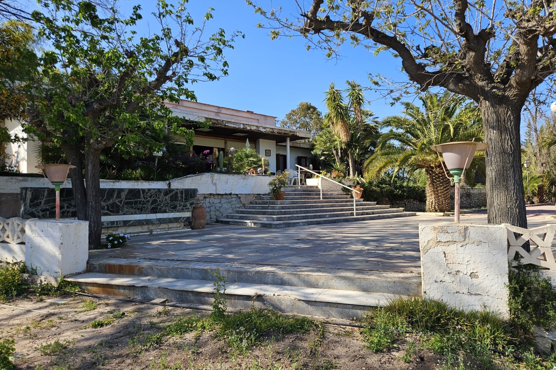 Herverkoop - Finca Landelijk pand -
Novelda