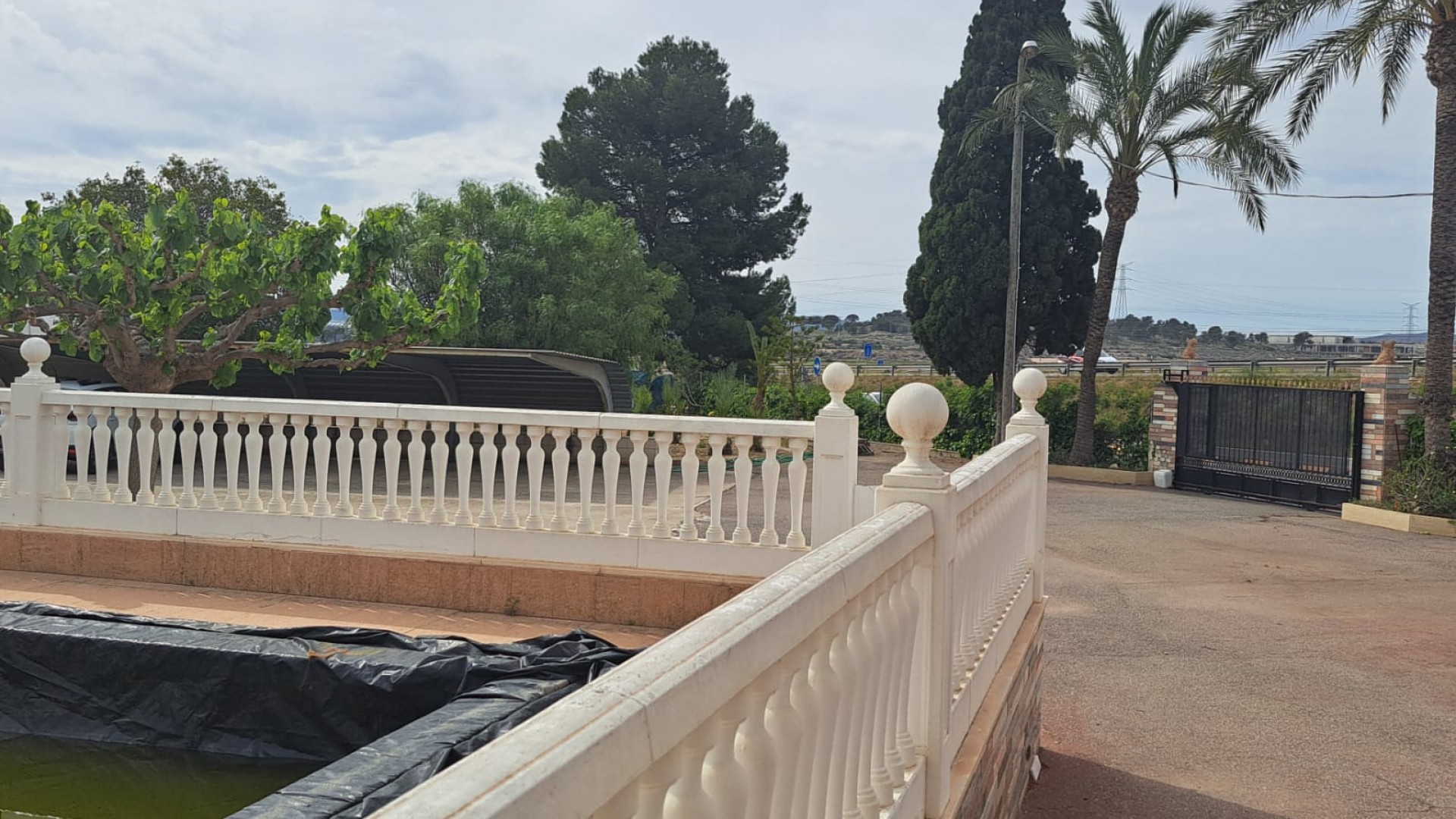 Herverkoop - Finca Landelijk pand -
Novelda