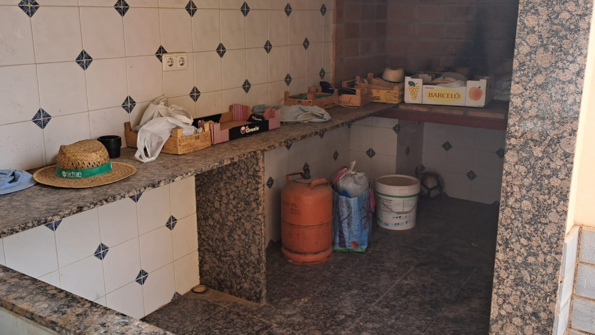 Herverkoop - Finca Landelijk pand -
Novelda