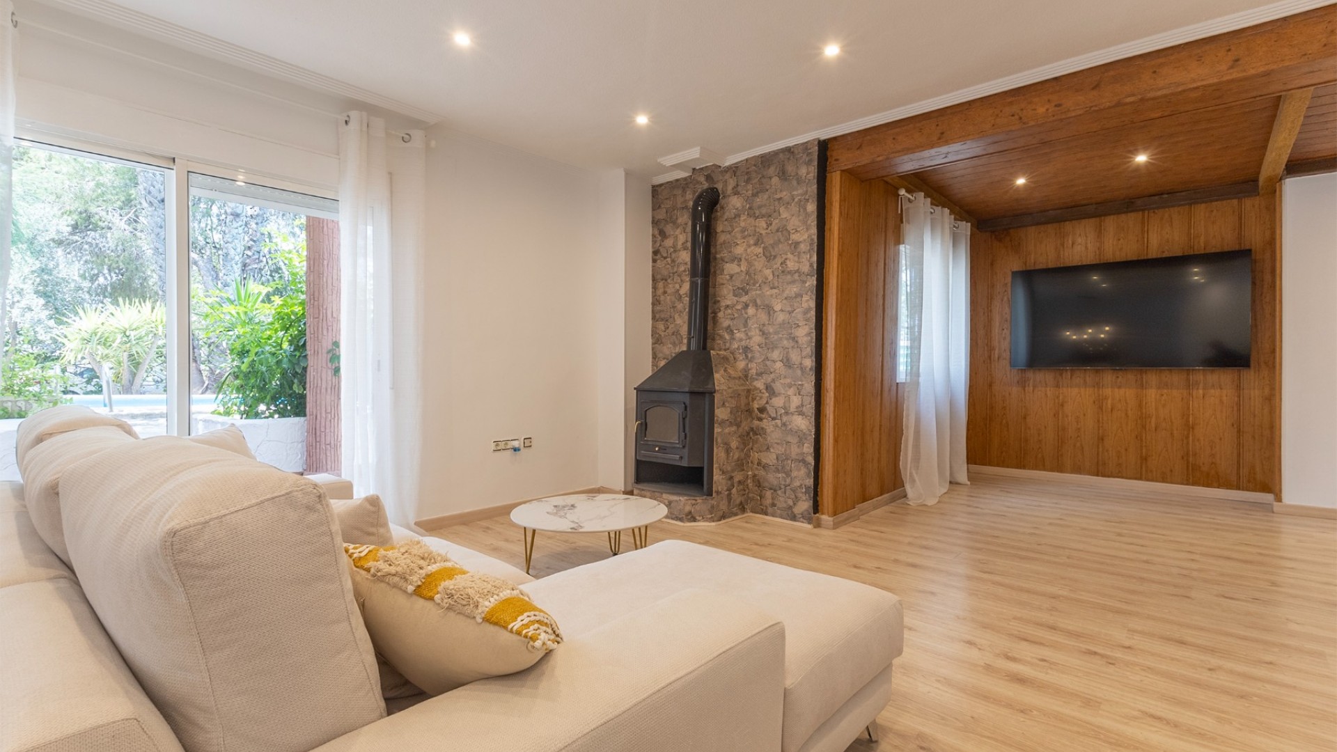 Herverkoop - Finca Landelijk pand -
Orihuela - Arneva - Las Norias