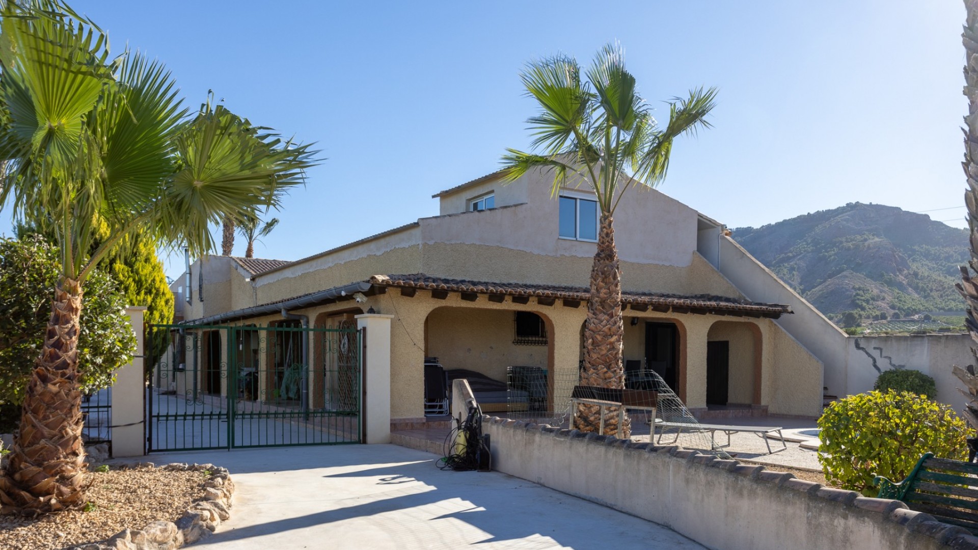 Herverkoop - Finca Landelijk pand -
Orihuela - La Matanza