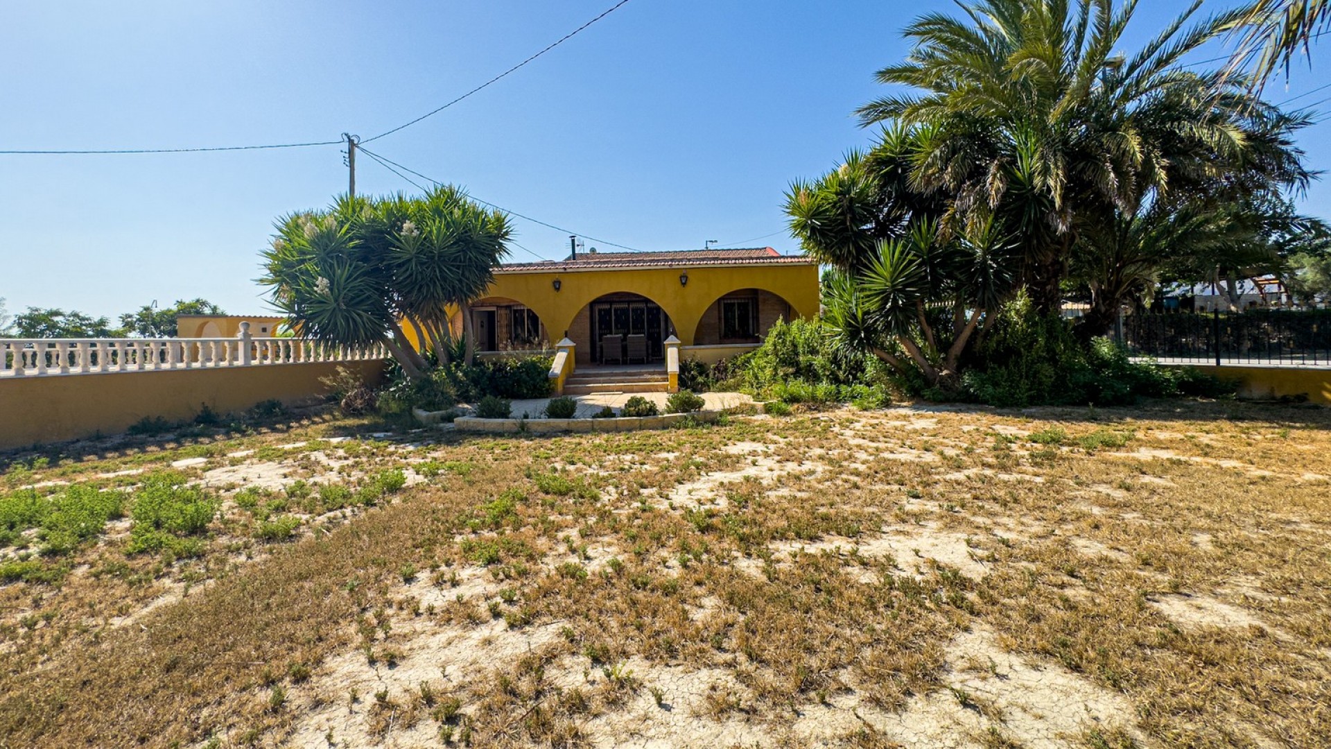 Herverkoop - Finca Landelijk pand -
Orihuela