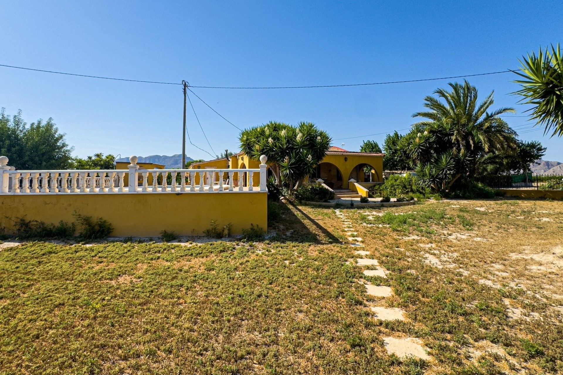 Herverkoop - Finca Landelijk pand -
Orihuela