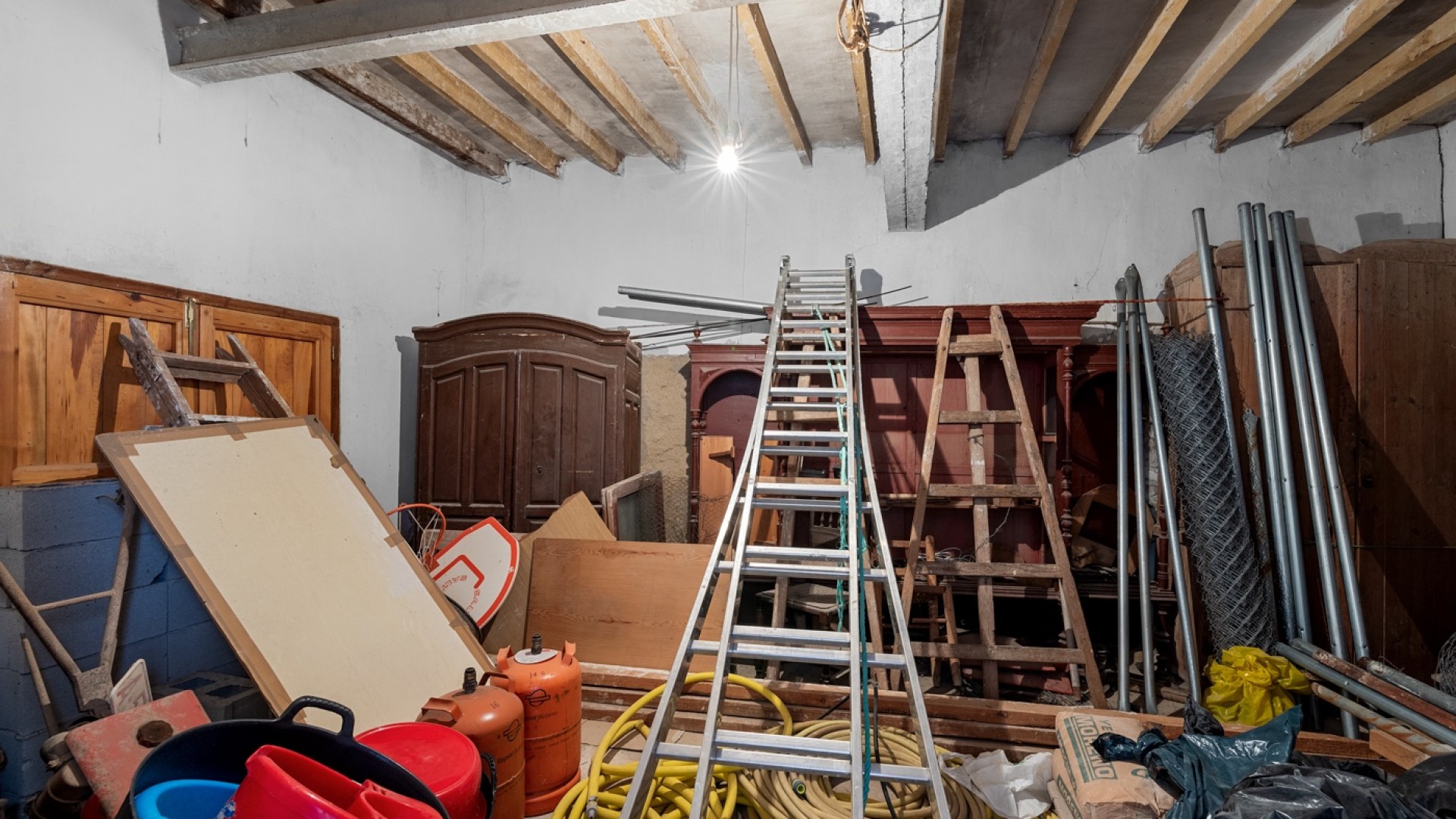 Herverkoop - Finca Landelijk pand -
Orihuela