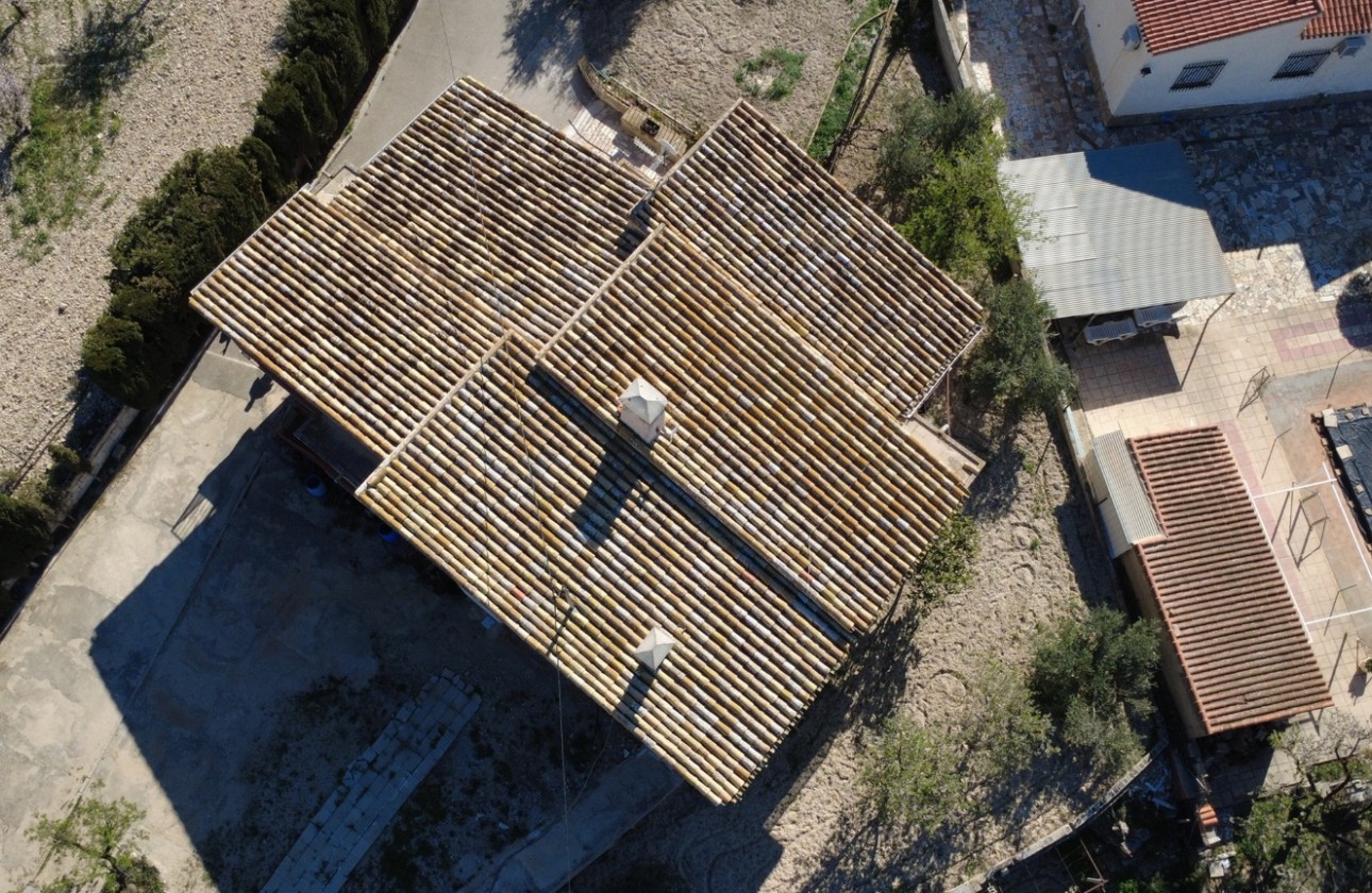 Herverkoop - Finca Landelijk pand -
Petrer