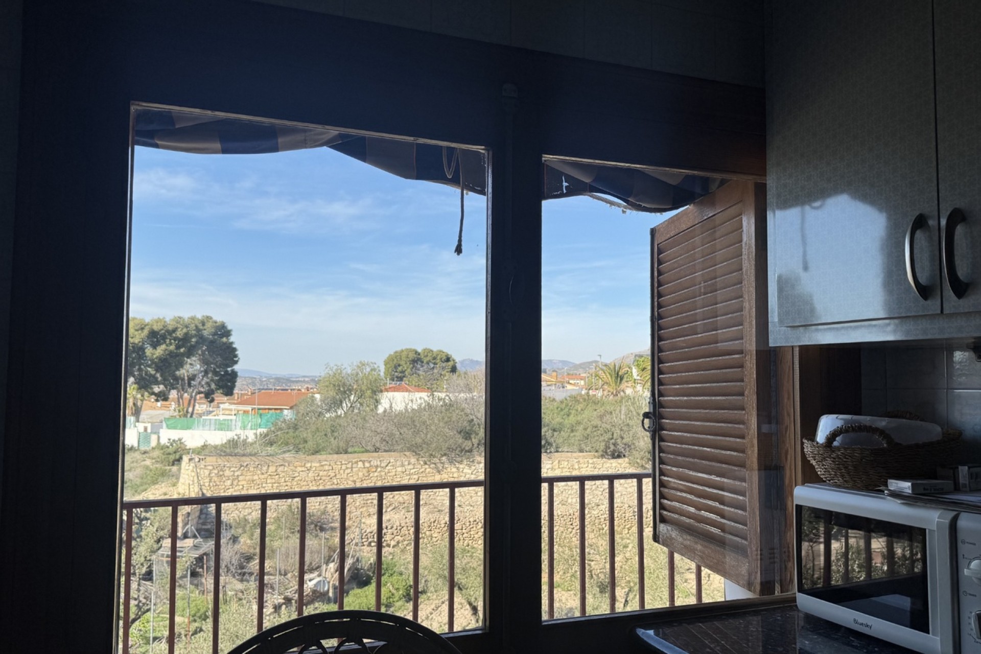 Herverkoop - Finca Landelijk pand -
Petrer