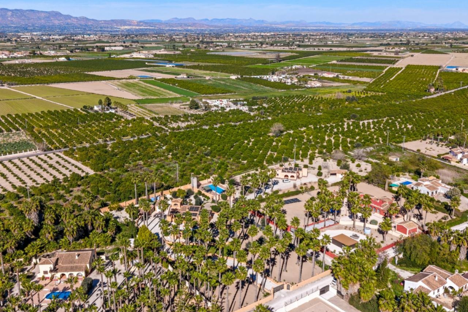 Herverkoop - Finca Landelijk pand -
Rafal
