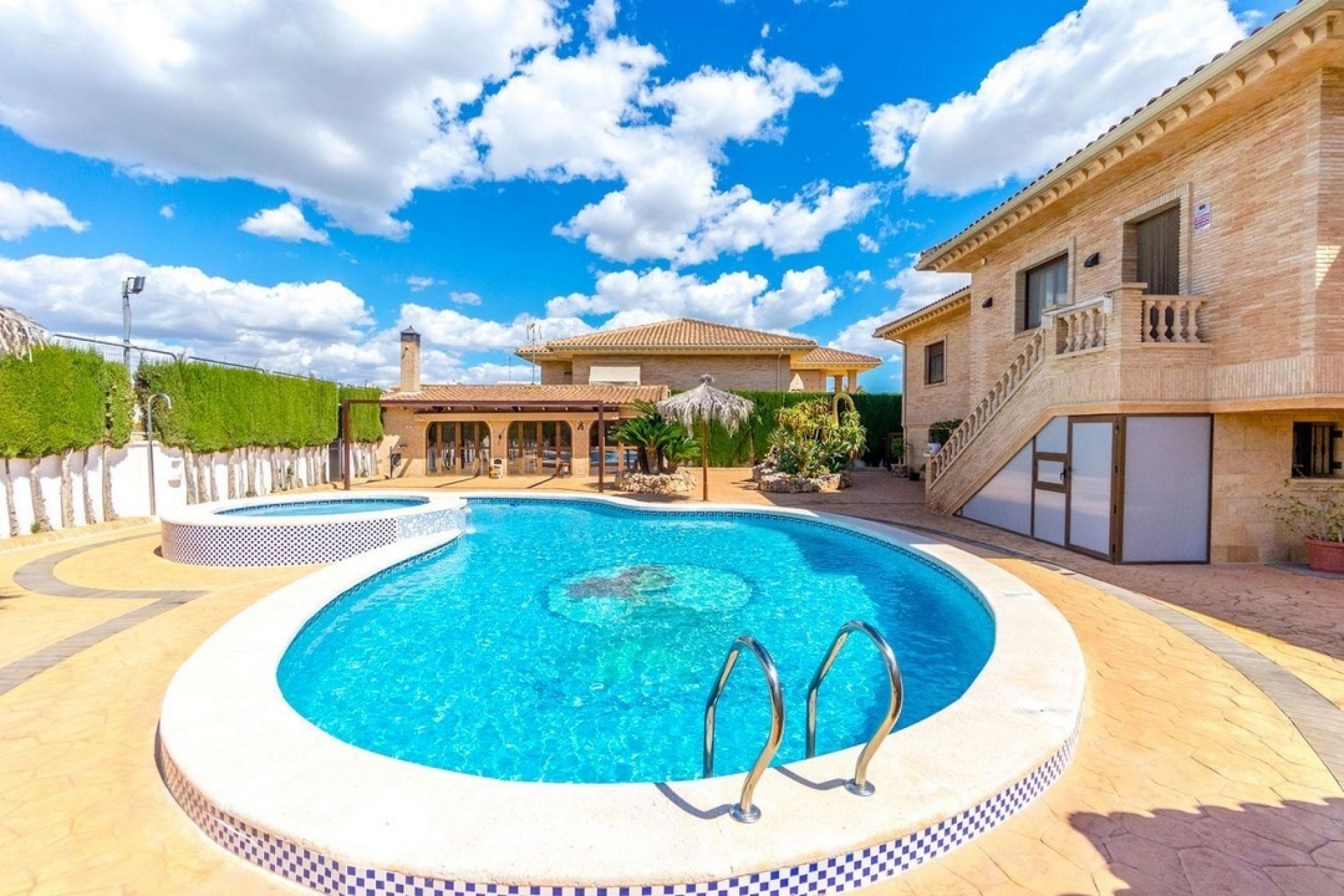 Herverkoop - Finca Landelijk pand -
Rafal