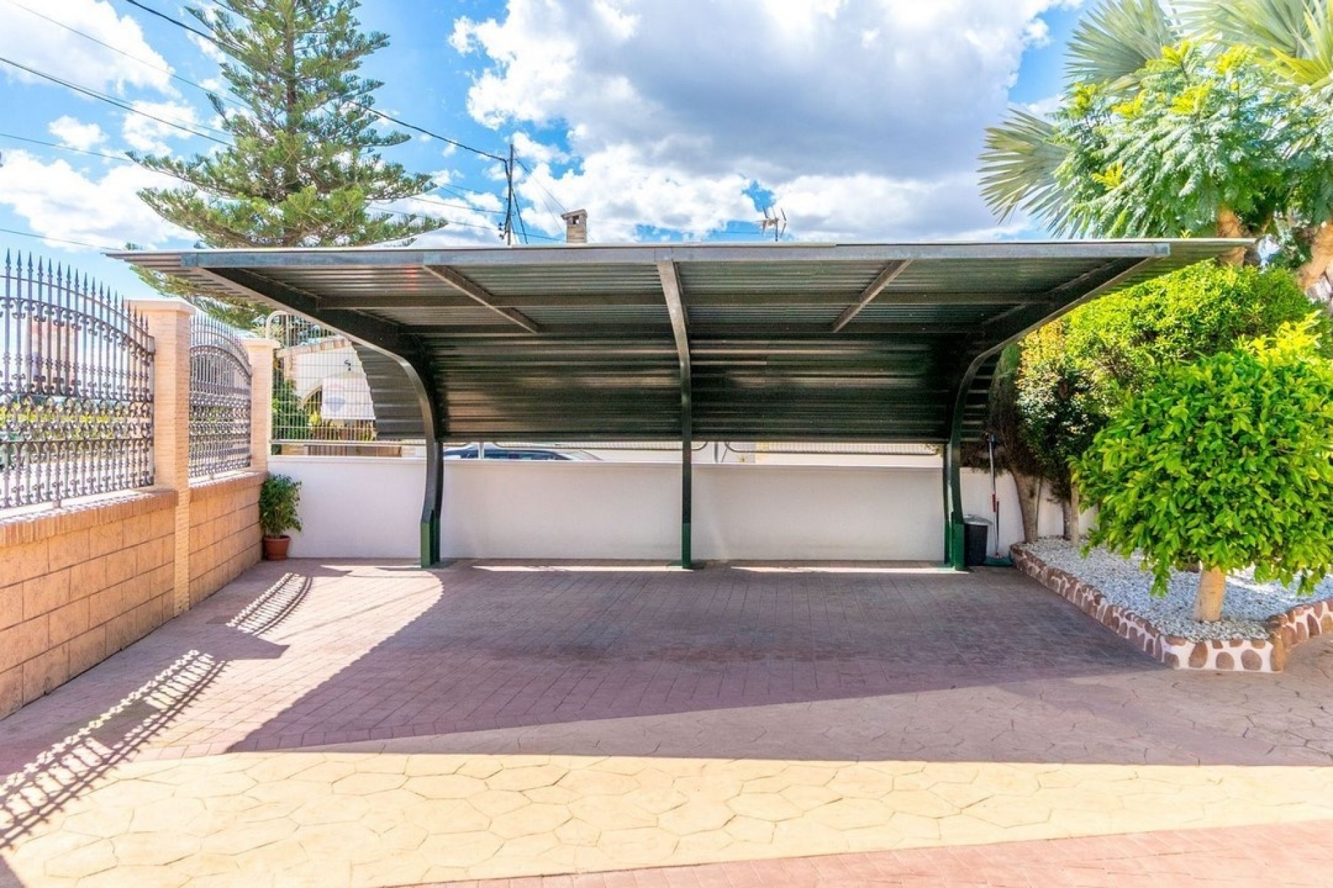 Herverkoop - Finca Landelijk pand -
Rafal