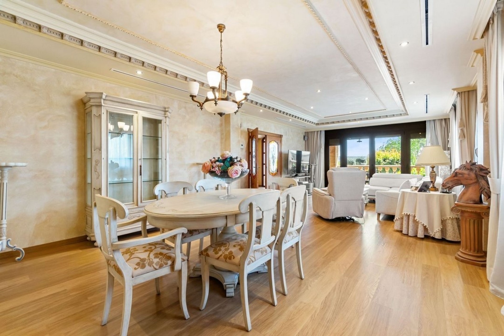 Herverkoop - Finca Landelijk pand -
Rafal