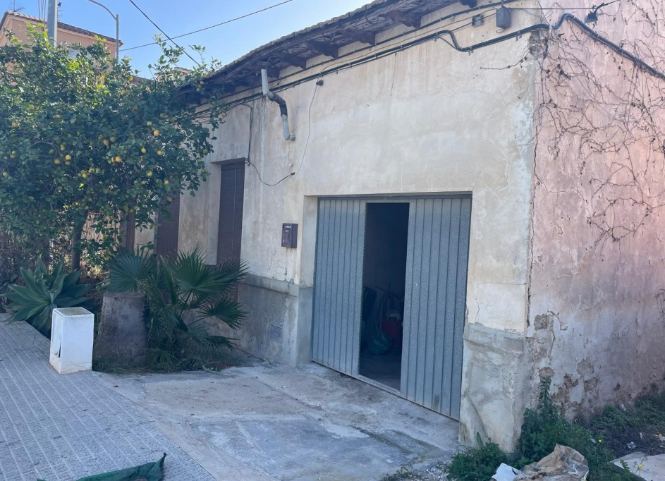 Herverkoop - Finca Landelijk pand -
Rojales