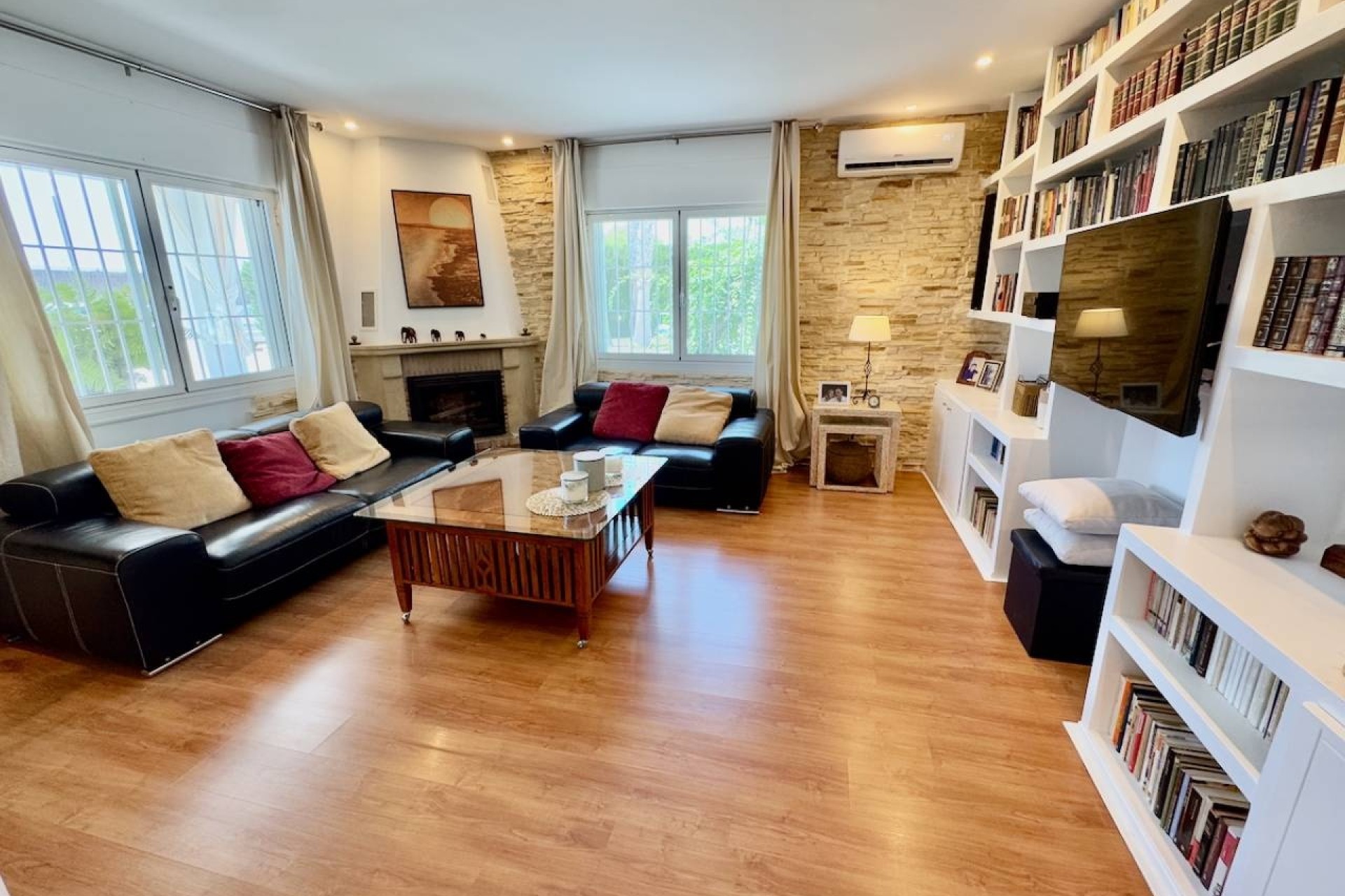 Herverkoop - Finca Landelijk pand -
Torrellano