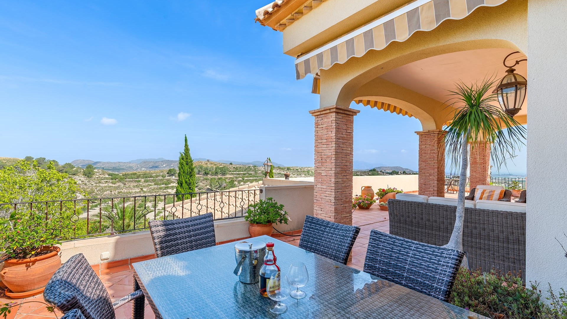 Herverkoop - Finca Landelijk pand -
Torremendo