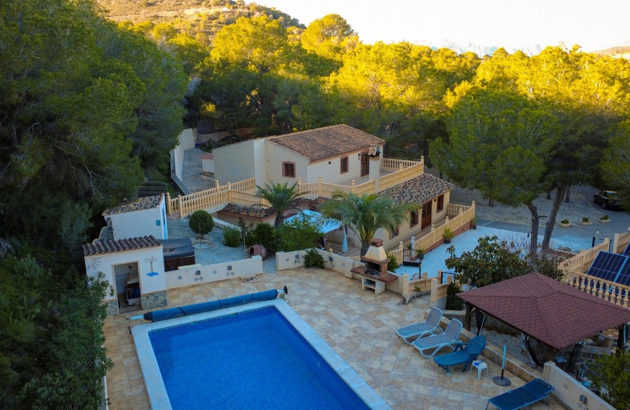 Herverkoop - Finca Landelijk pand -
Torremendo