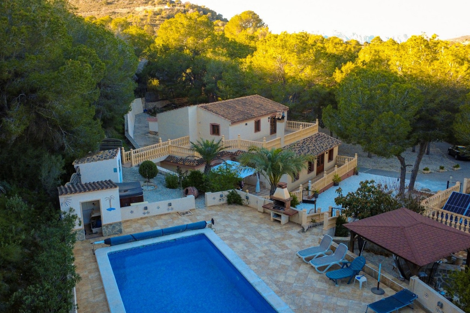 Herverkoop - Finca Landelijk pand -
Torremendo