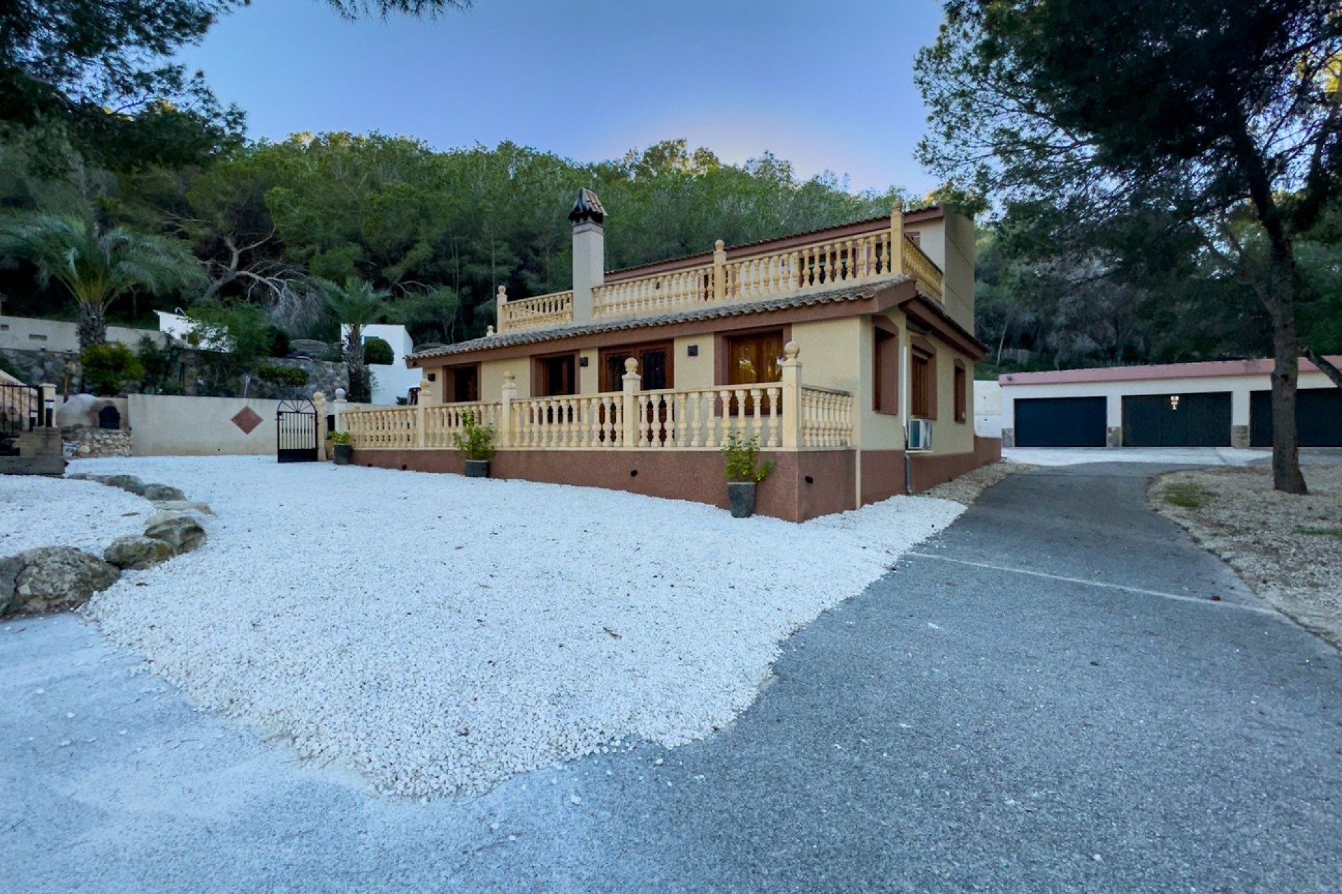 Herverkoop - Finca Landelijk pand -
Torremendo