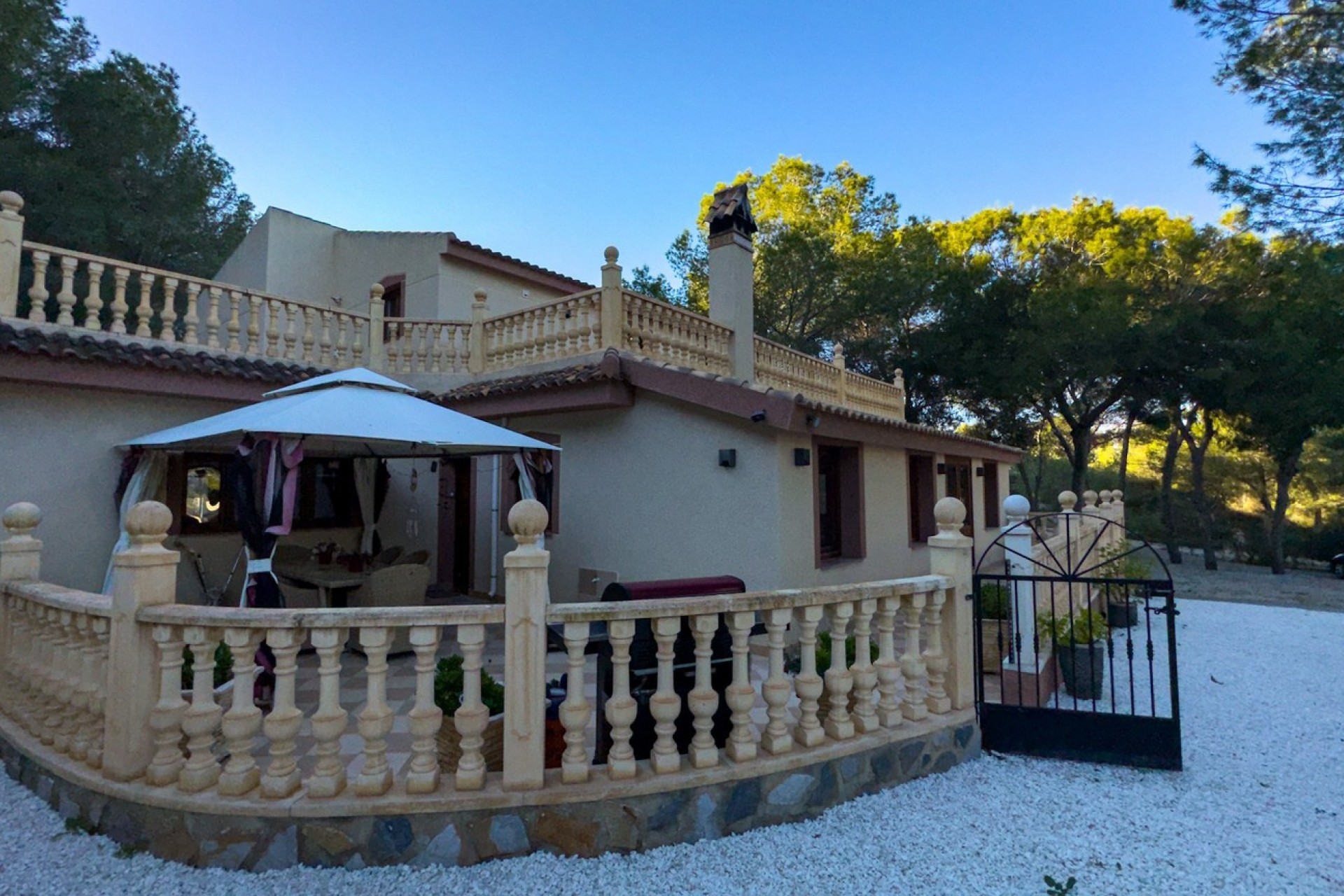 Herverkoop - Finca Landelijk pand -
Torremendo