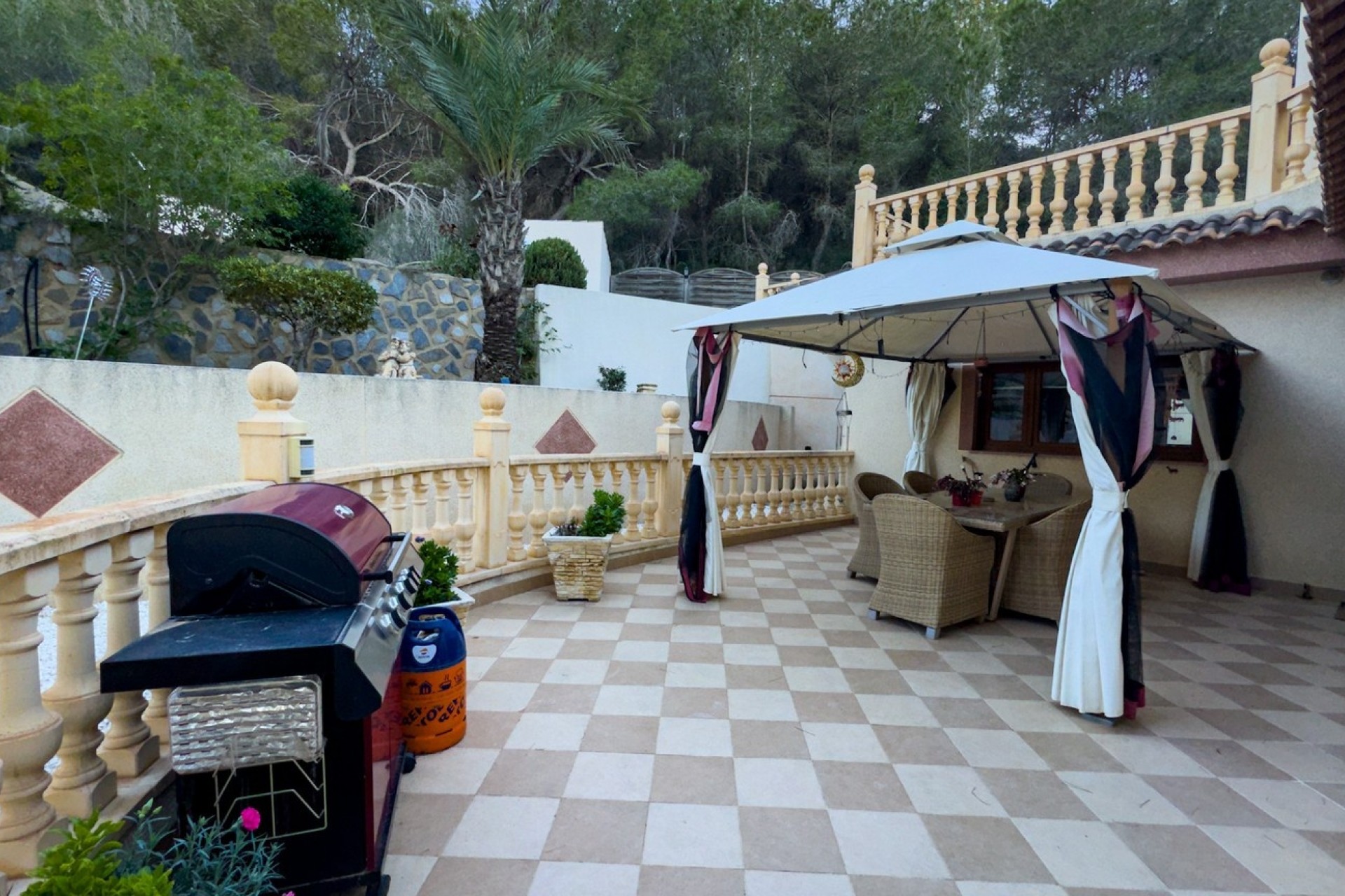 Herverkoop - Finca Landelijk pand -
Torremendo