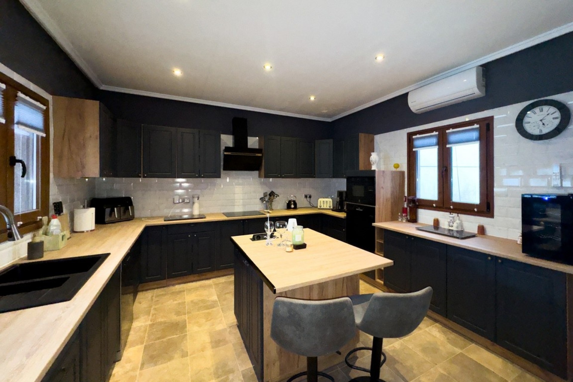 Herverkoop - Finca Landelijk pand -
Torremendo