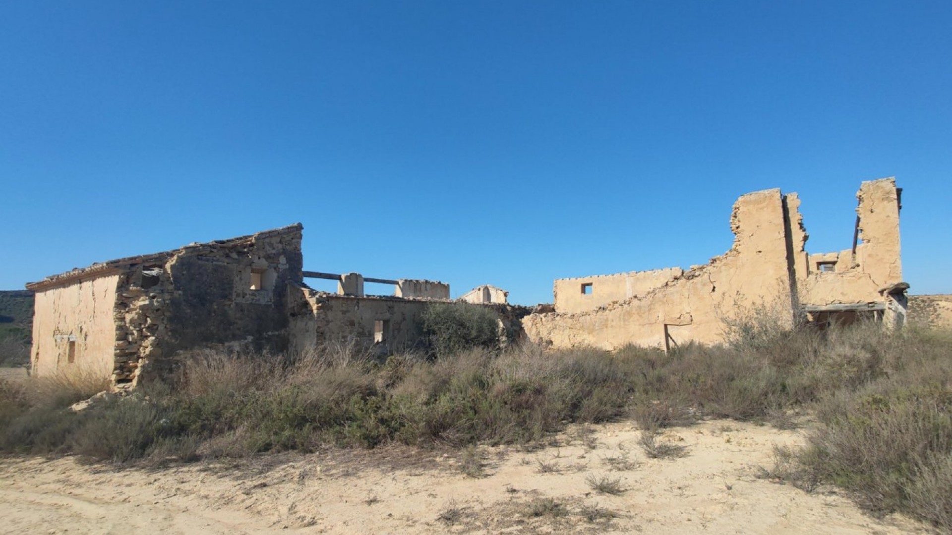 Herverkoop - Finca Landelijk pand -
Torremendo