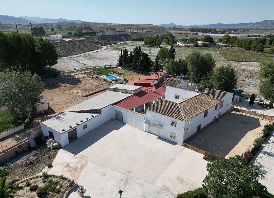 Herverkoop - Finca Landelijk pand -
Villena