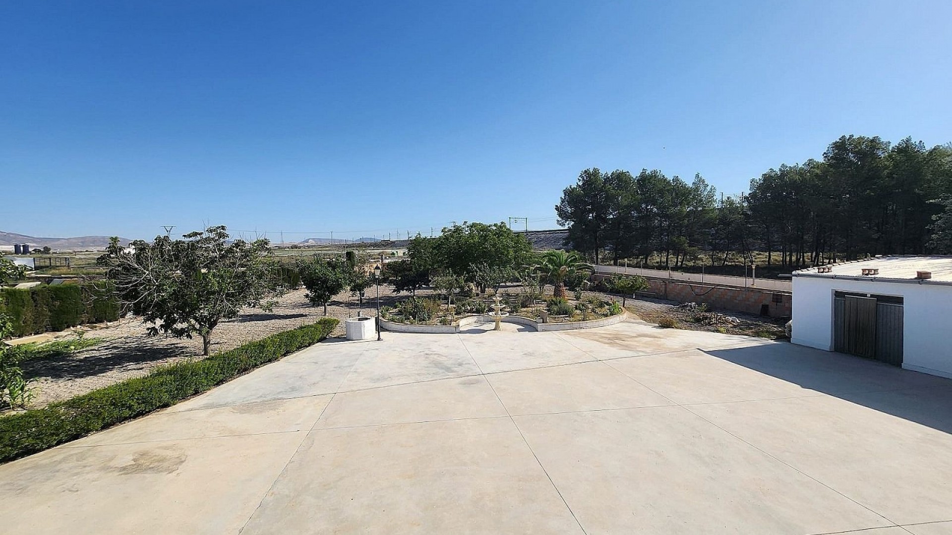 Herverkoop - Finca Landelijk pand -
Villena