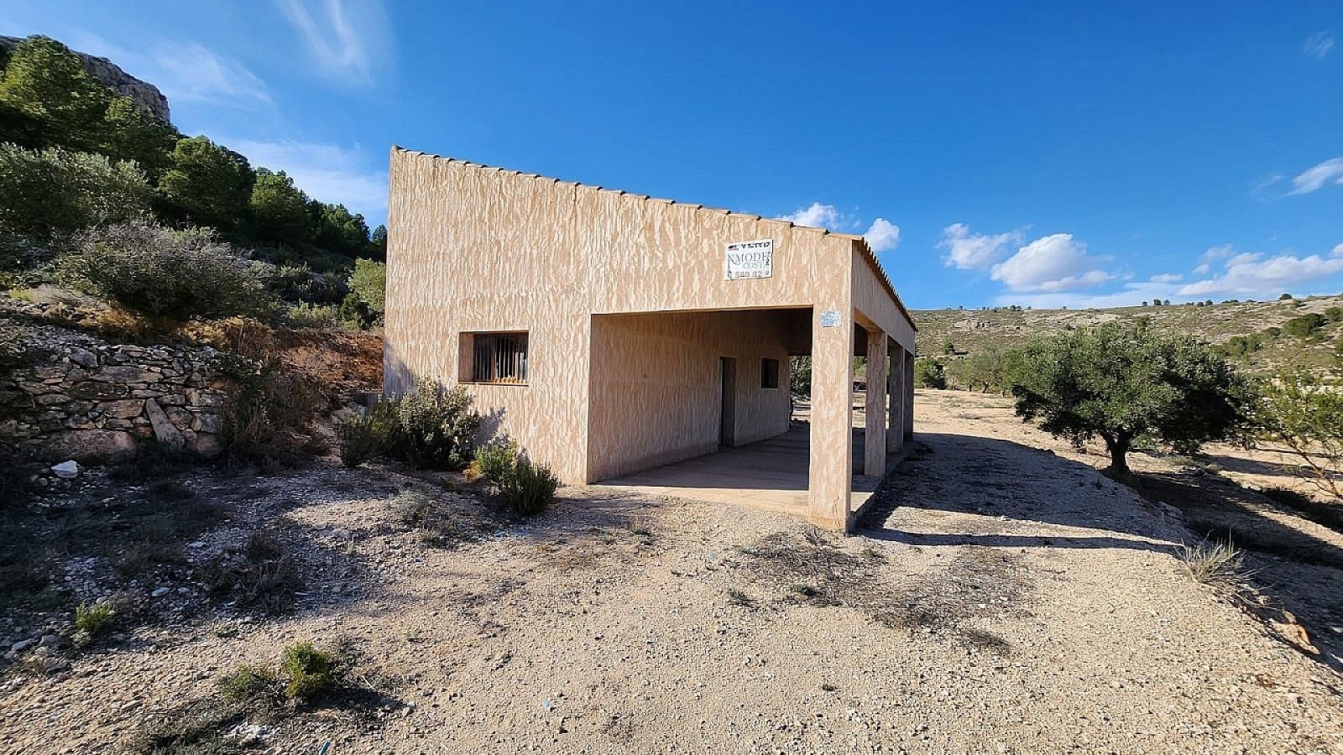 Herverkoop - Finca Landelijk pand -
Villena