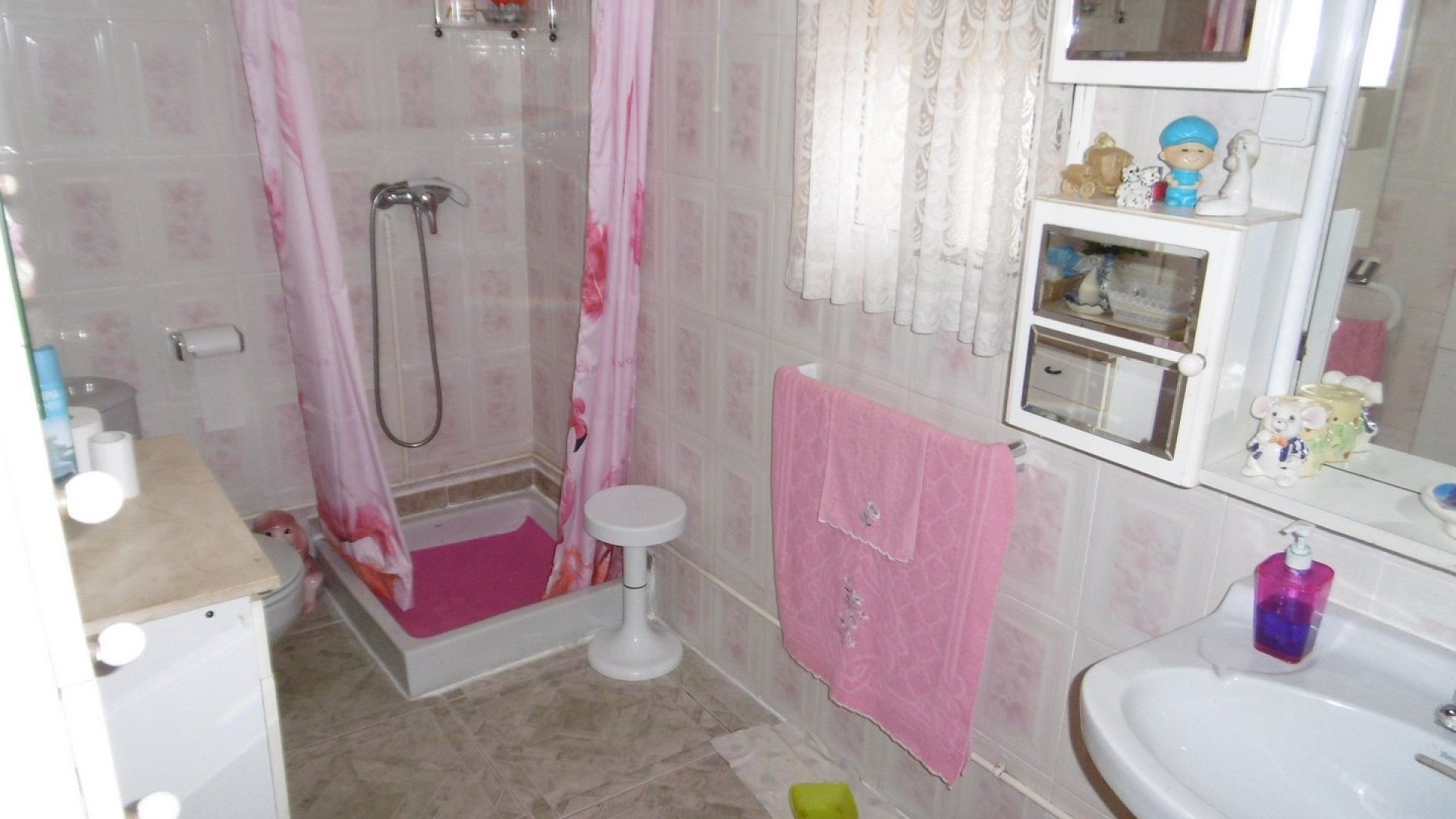 Herverkoop - Finca Landelijk pand -
Yecla