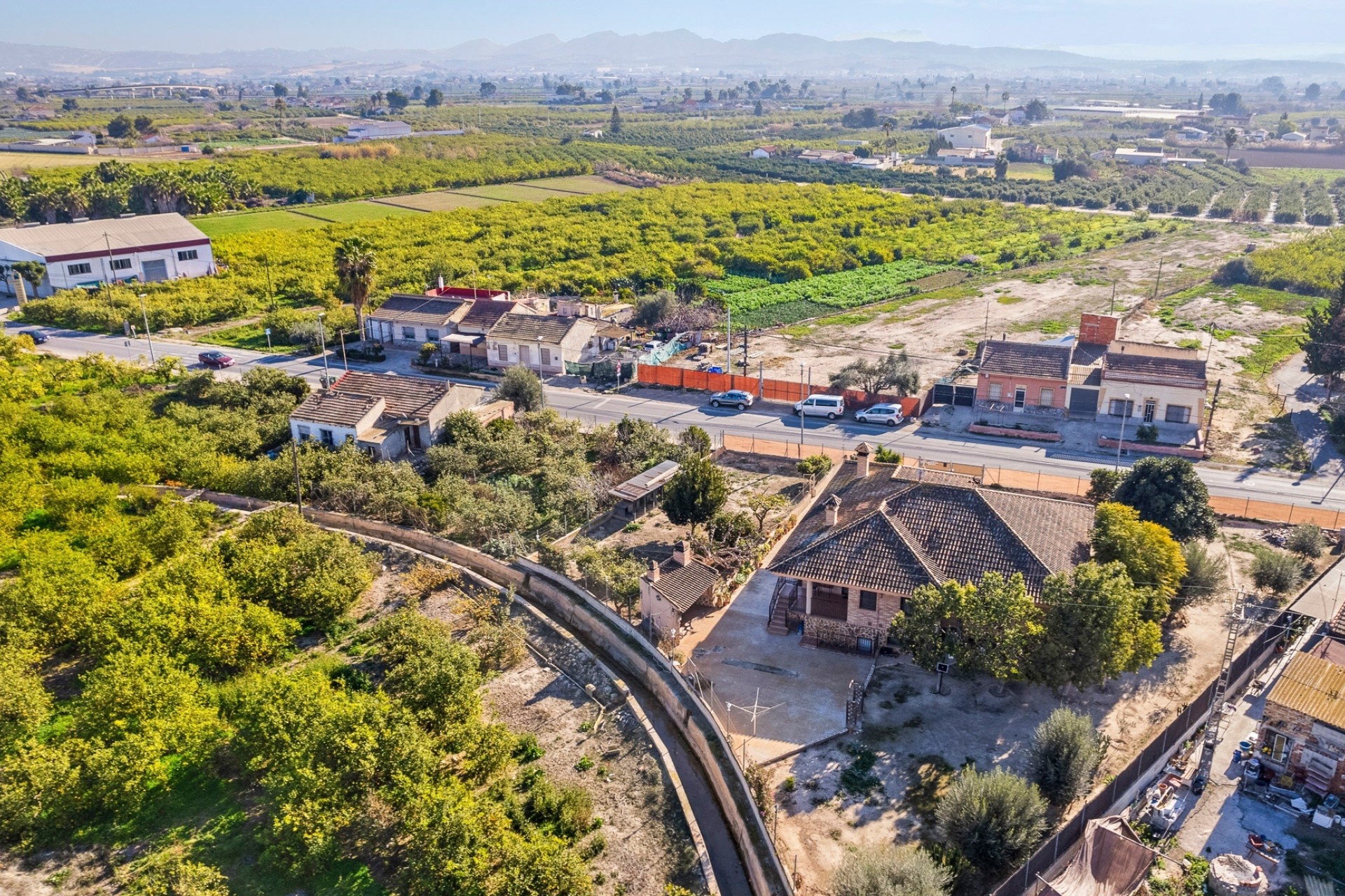 Herverkoop - Finca / Landhuis -
Beniel - Carretera de Beniel