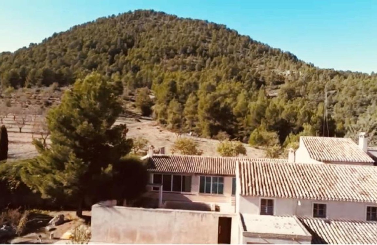 Herverkoop - Finca / Landhuis -
Bullas