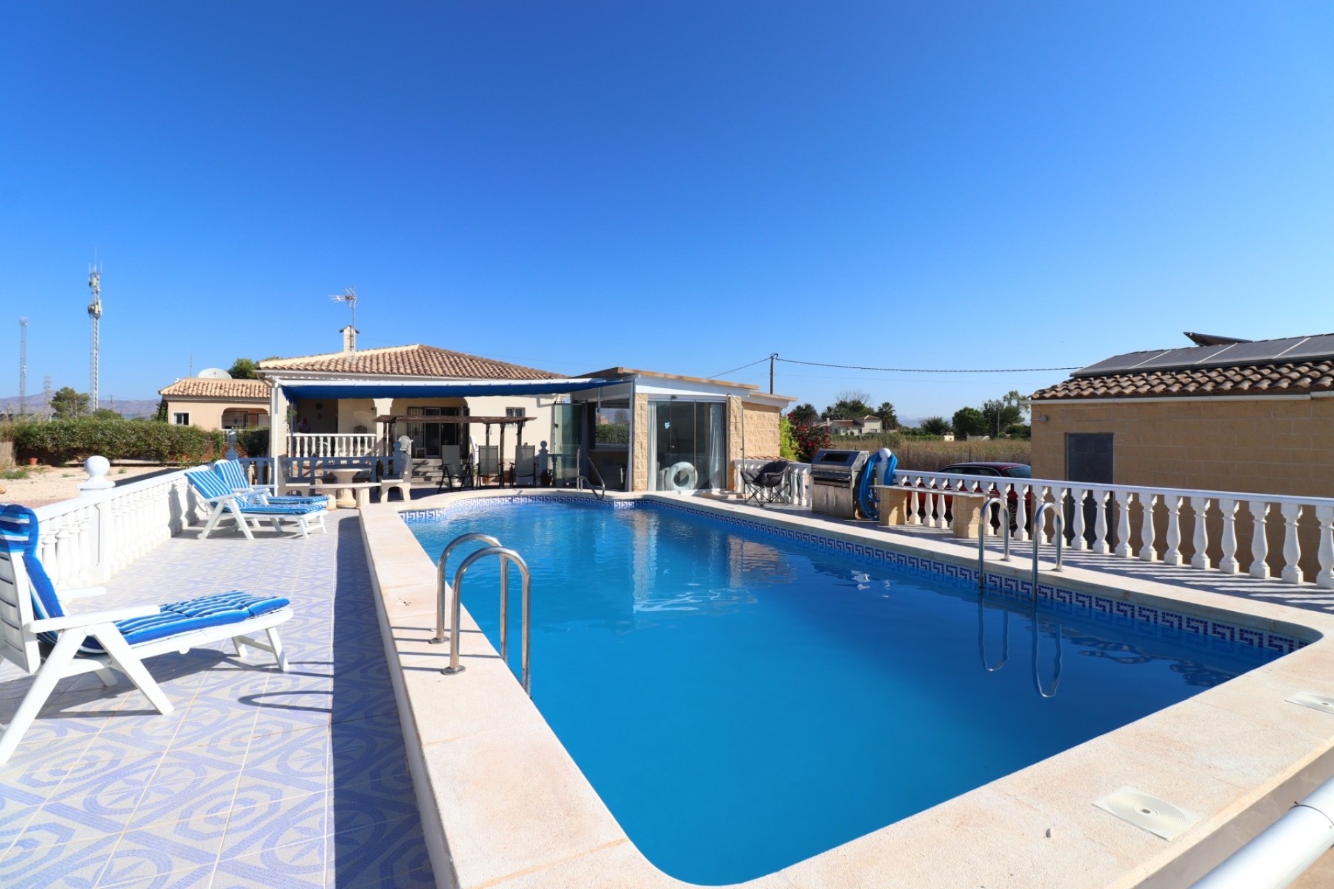 Herverkoop - Finca / Landhuis -
Callosa de Segura