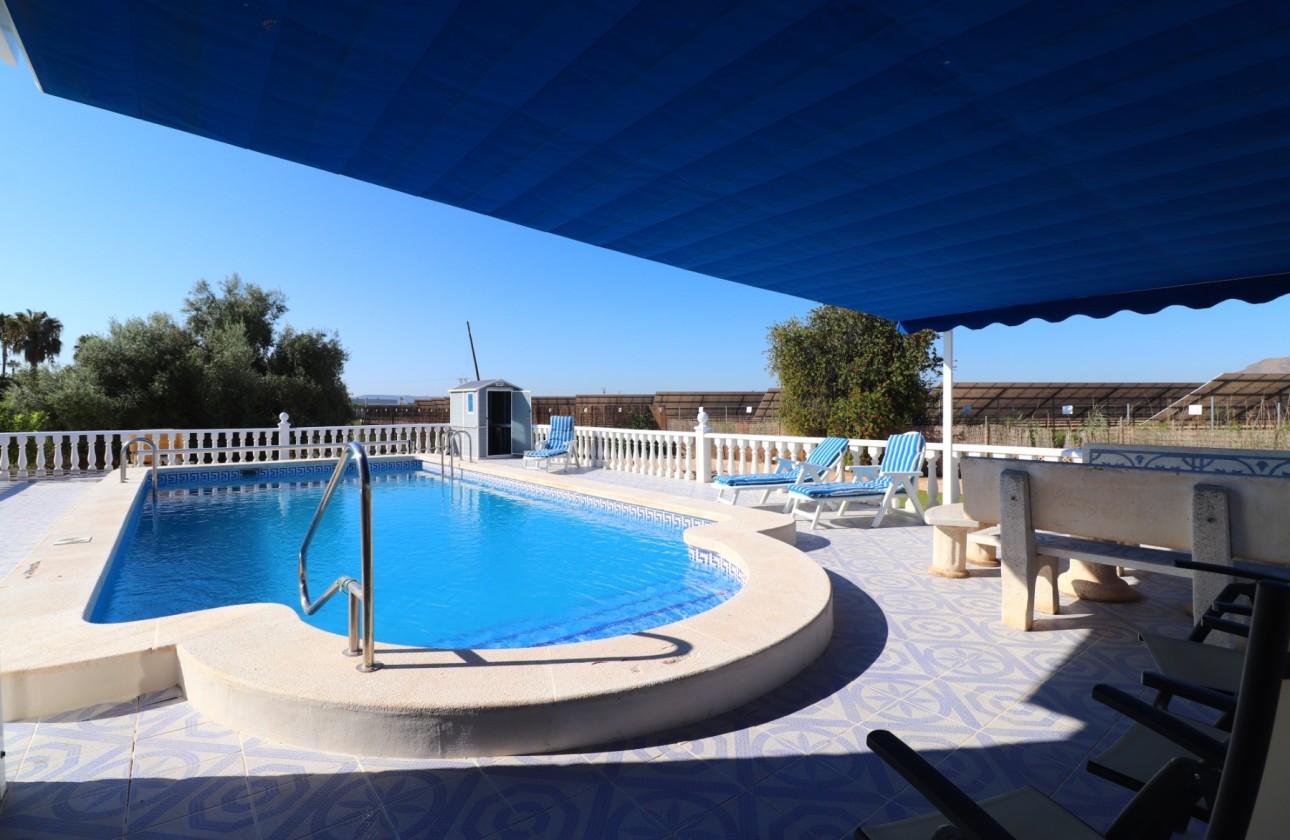 Herverkoop - Finca / Landhuis -
Callosa de Segura
