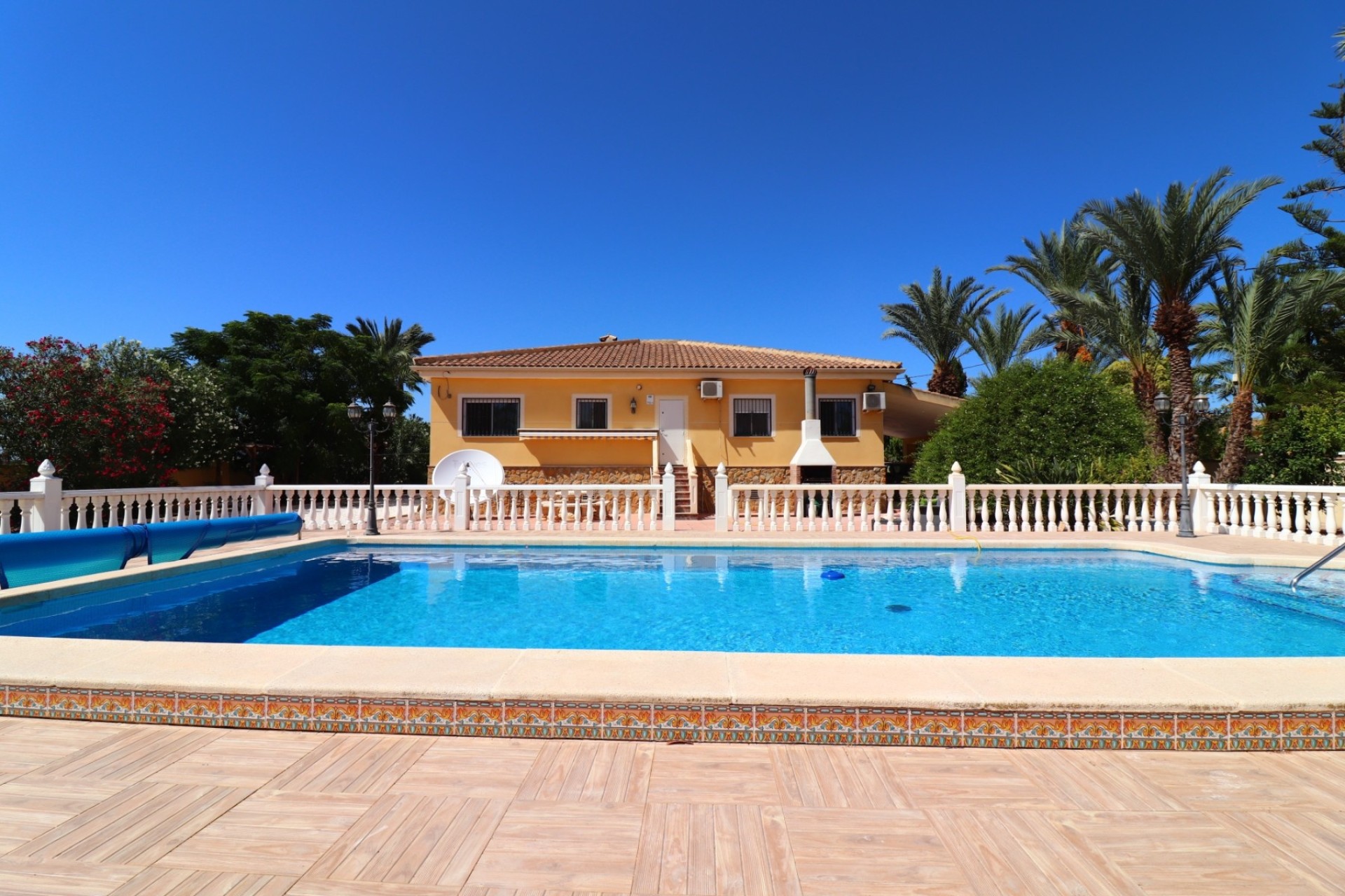 Herverkoop - Finca / Landhuis -
Catral - Catral - Country