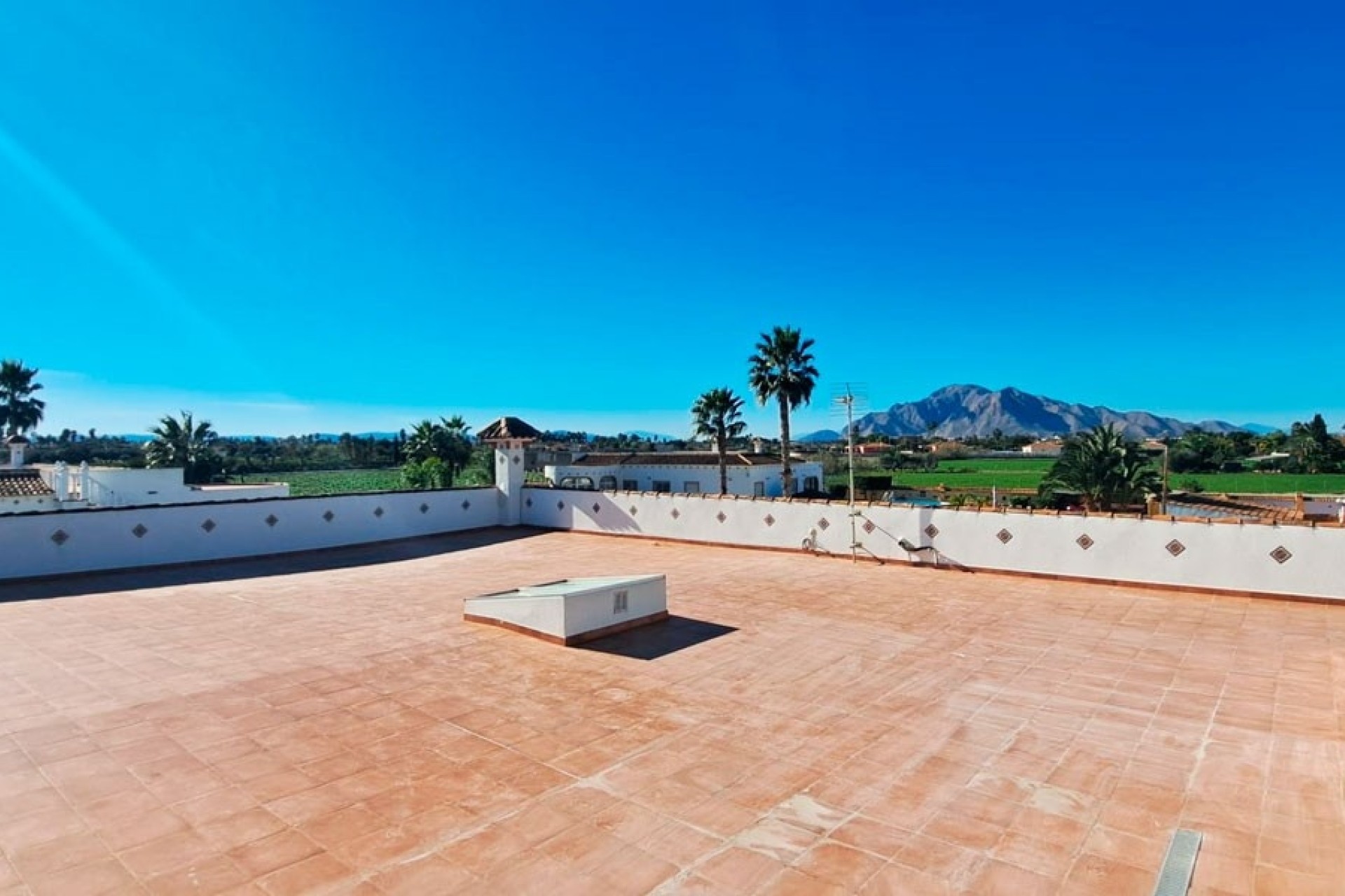 Herverkoop - Finca / Landhuis -
Catral - Catral - Country
