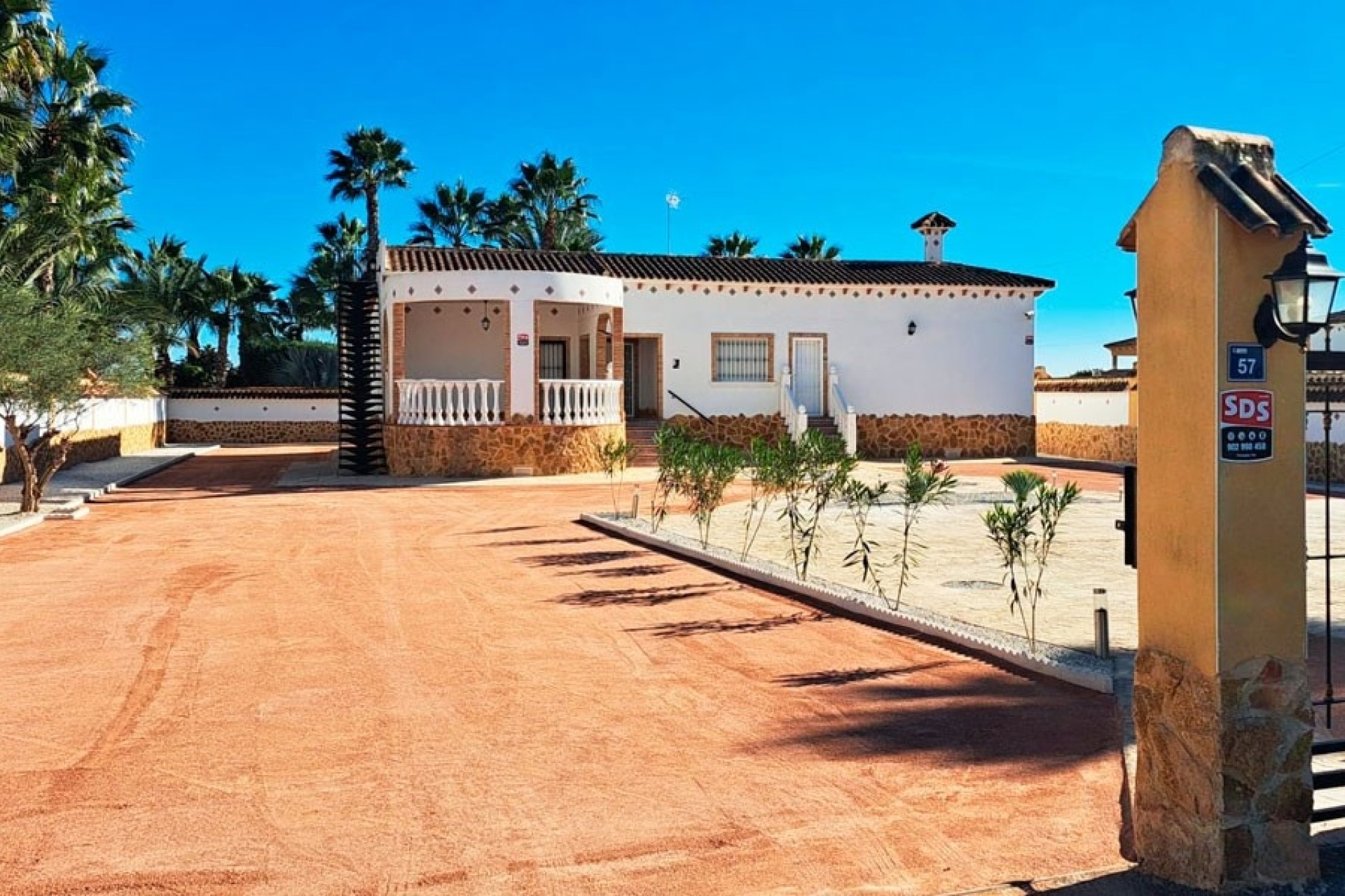 Herverkoop - Finca / Landhuis -
Catral - Catral - Country