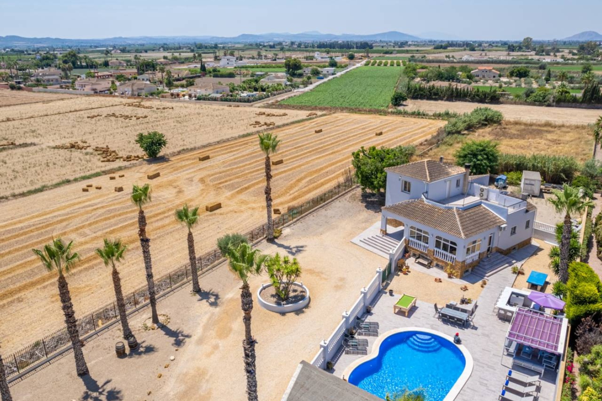 Herverkoop - Finca / Landhuis -
Catral