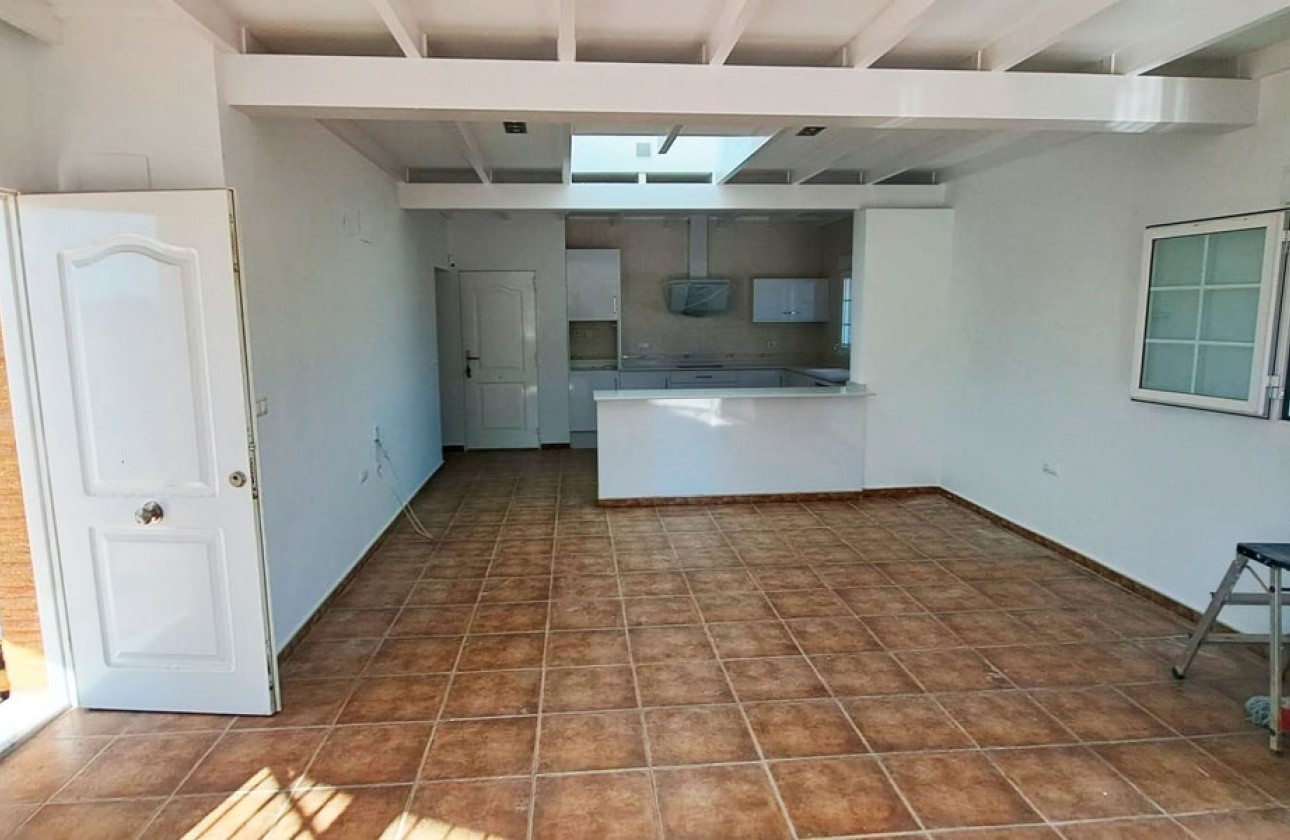 Herverkoop - Finca / Landhuis -
Catral
