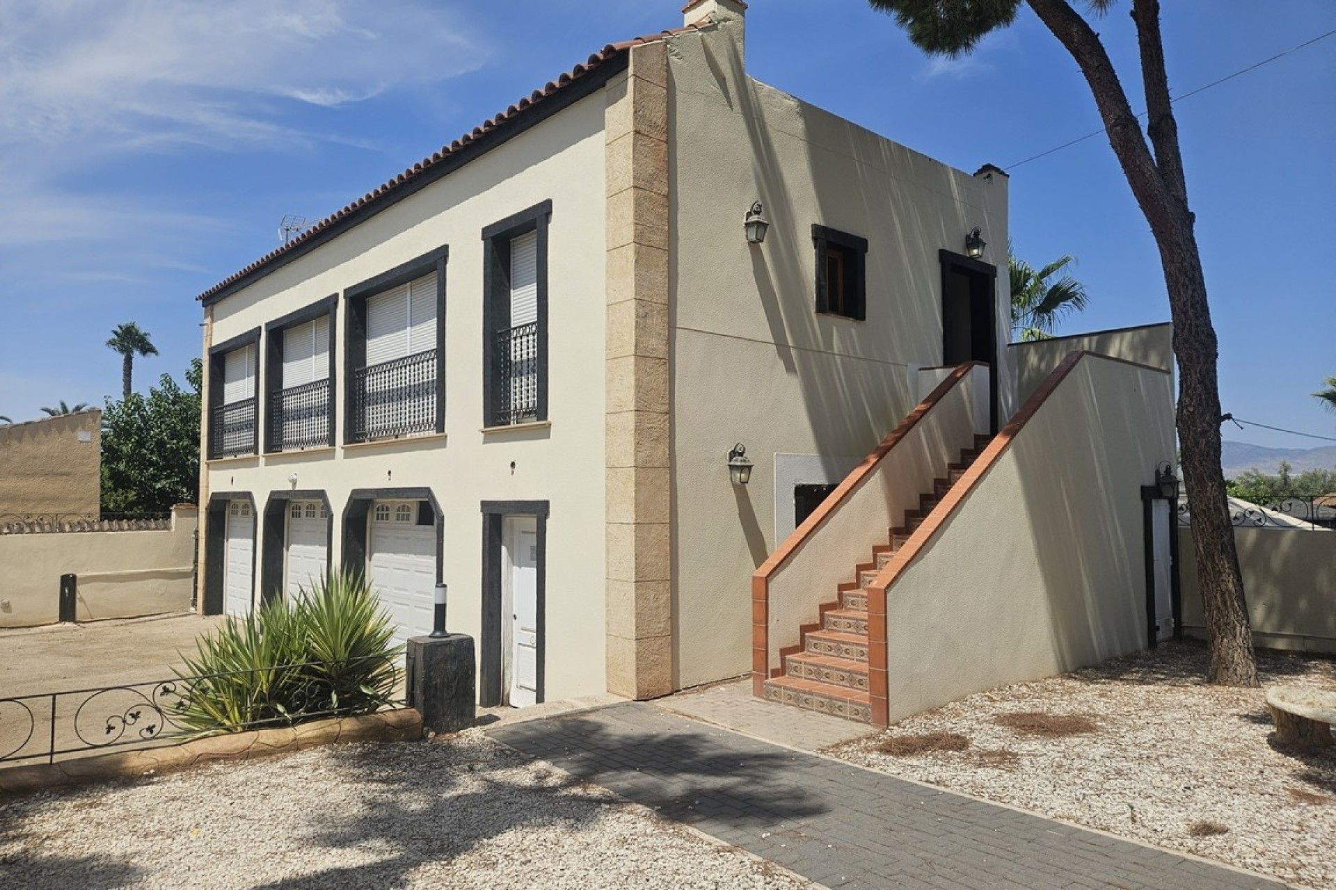 Herverkoop - Finca / Landhuis -
Catral