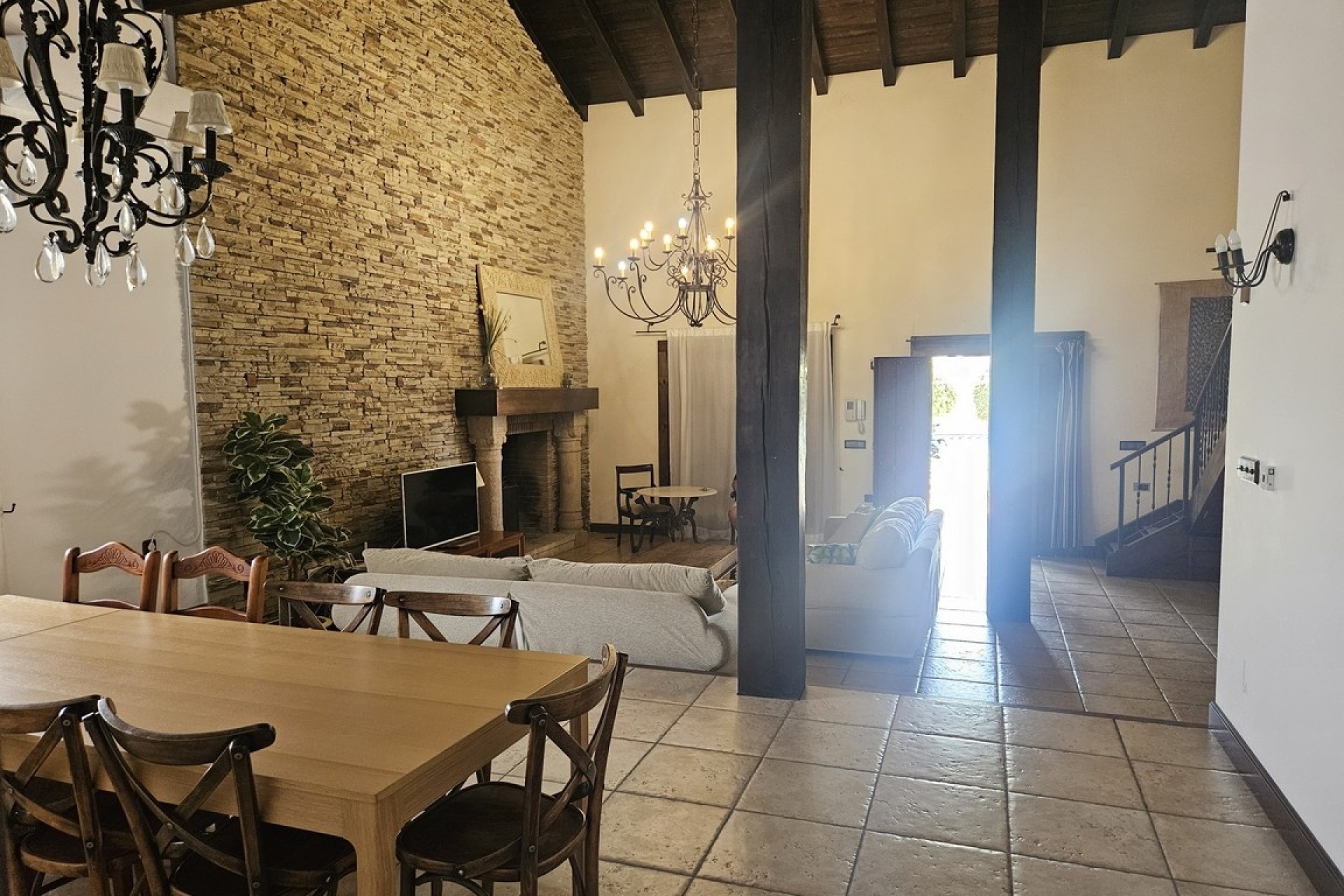 Herverkoop - Finca / Landhuis -
Catral