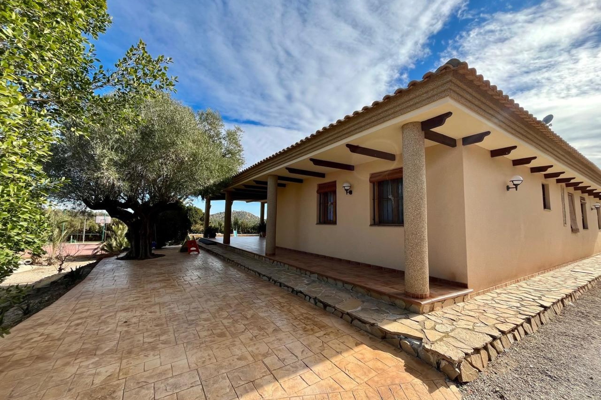 Herverkoop - Finca / Landhuis -
El Esparragal - Inland