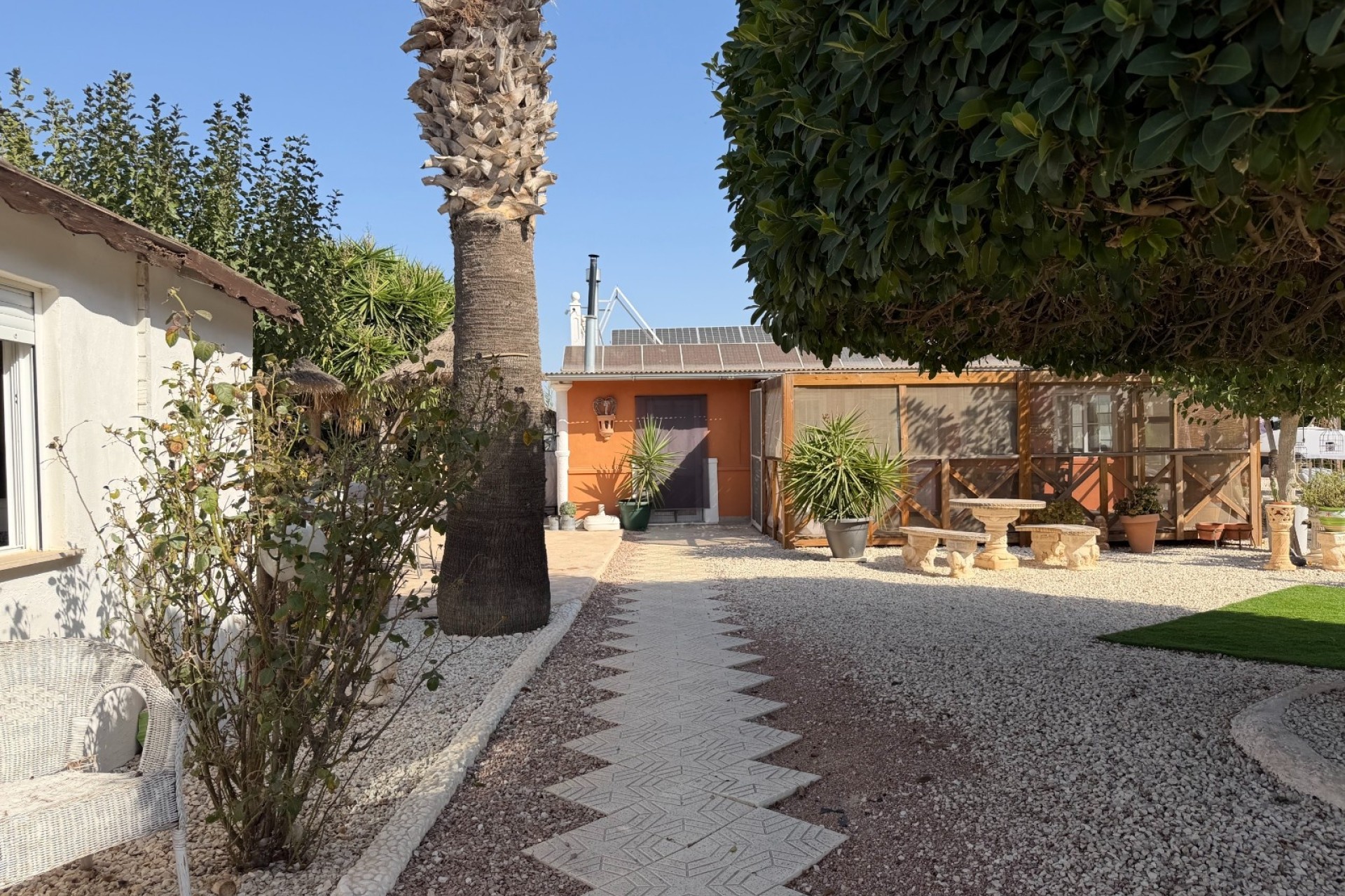 Herverkoop - Finca / Landhuis -
La Marina - Elche