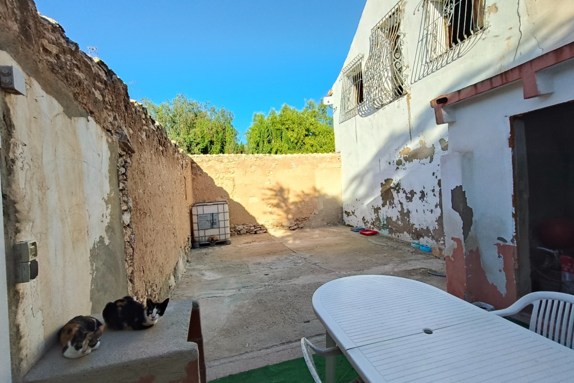 Herverkoop - Finca / Landhuis -
La Romana - Alcaña