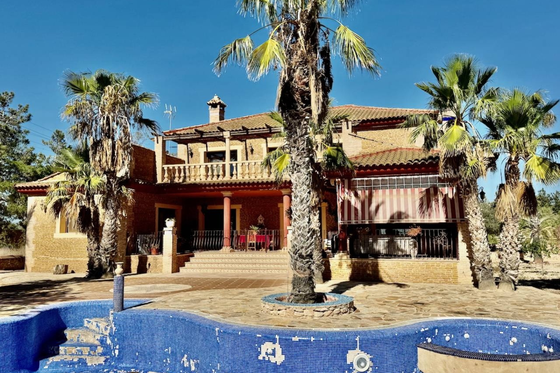 Herverkoop - Finca / Landhuis -
Los Montesinos
