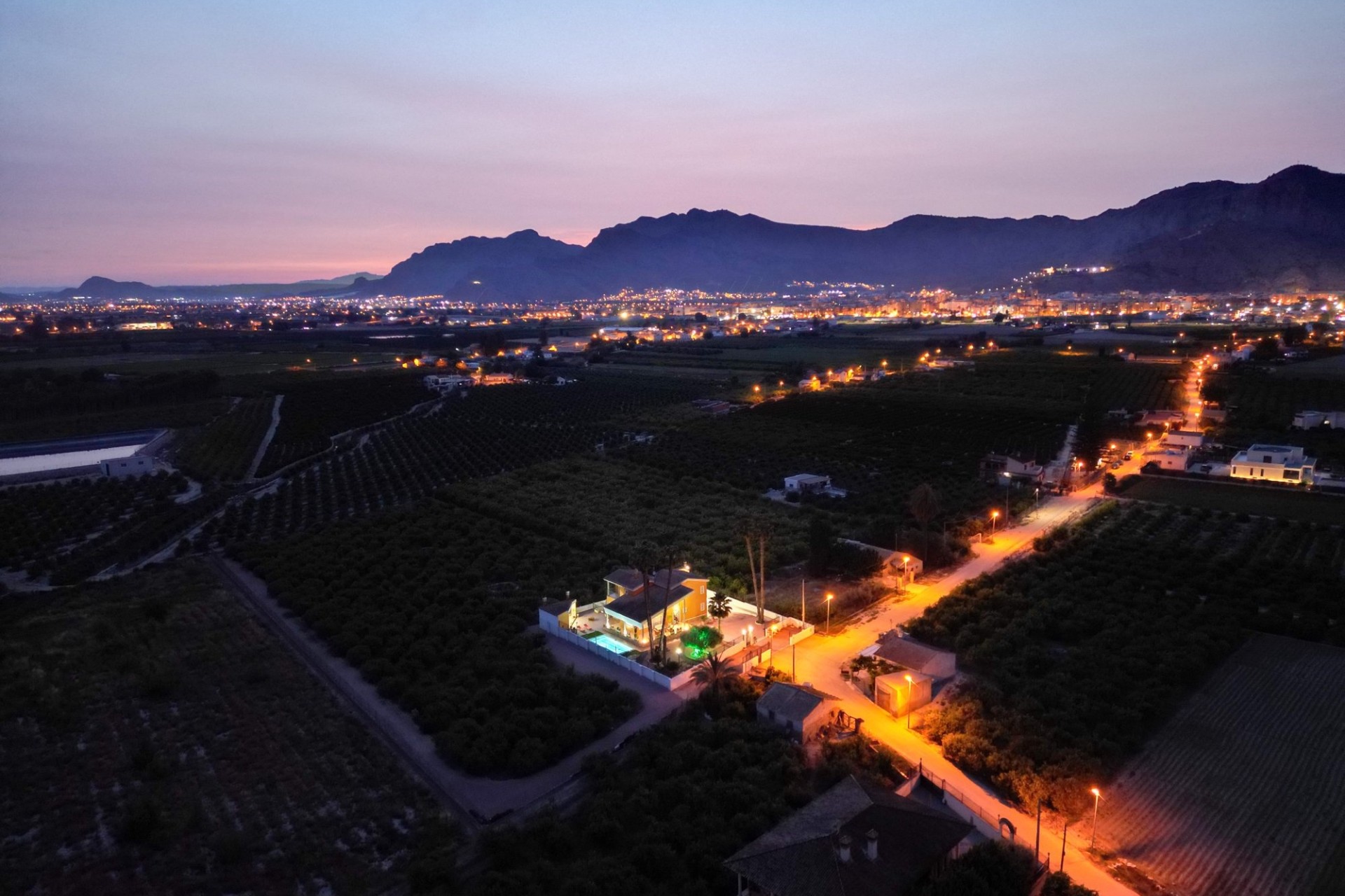 Herverkoop - Finca / Landhuis -
Orihuela - Correntías Medias