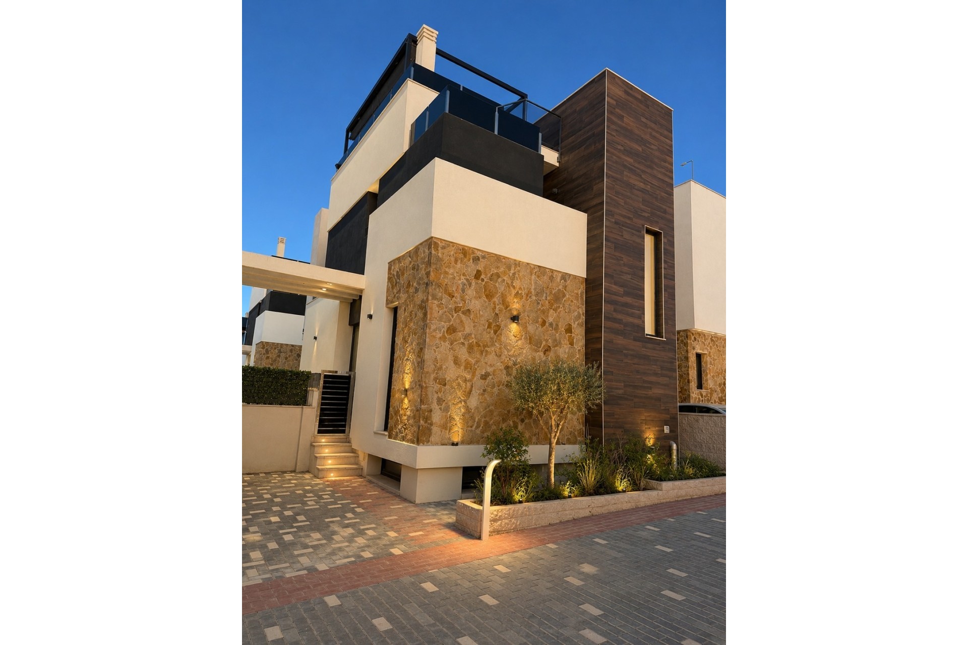Herverkoop - Finca / Landhuis -
Orihuela Costa
