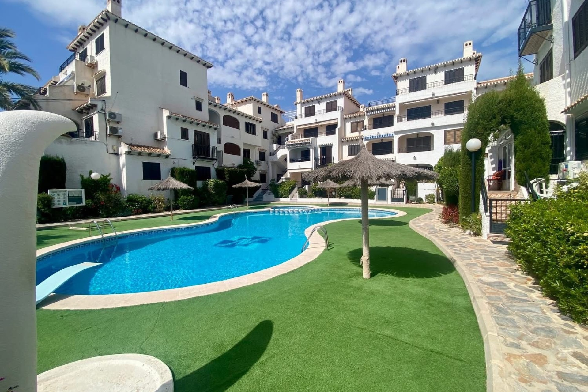 Herverkoop - Finca / Landhuis -
Orihuela Costa