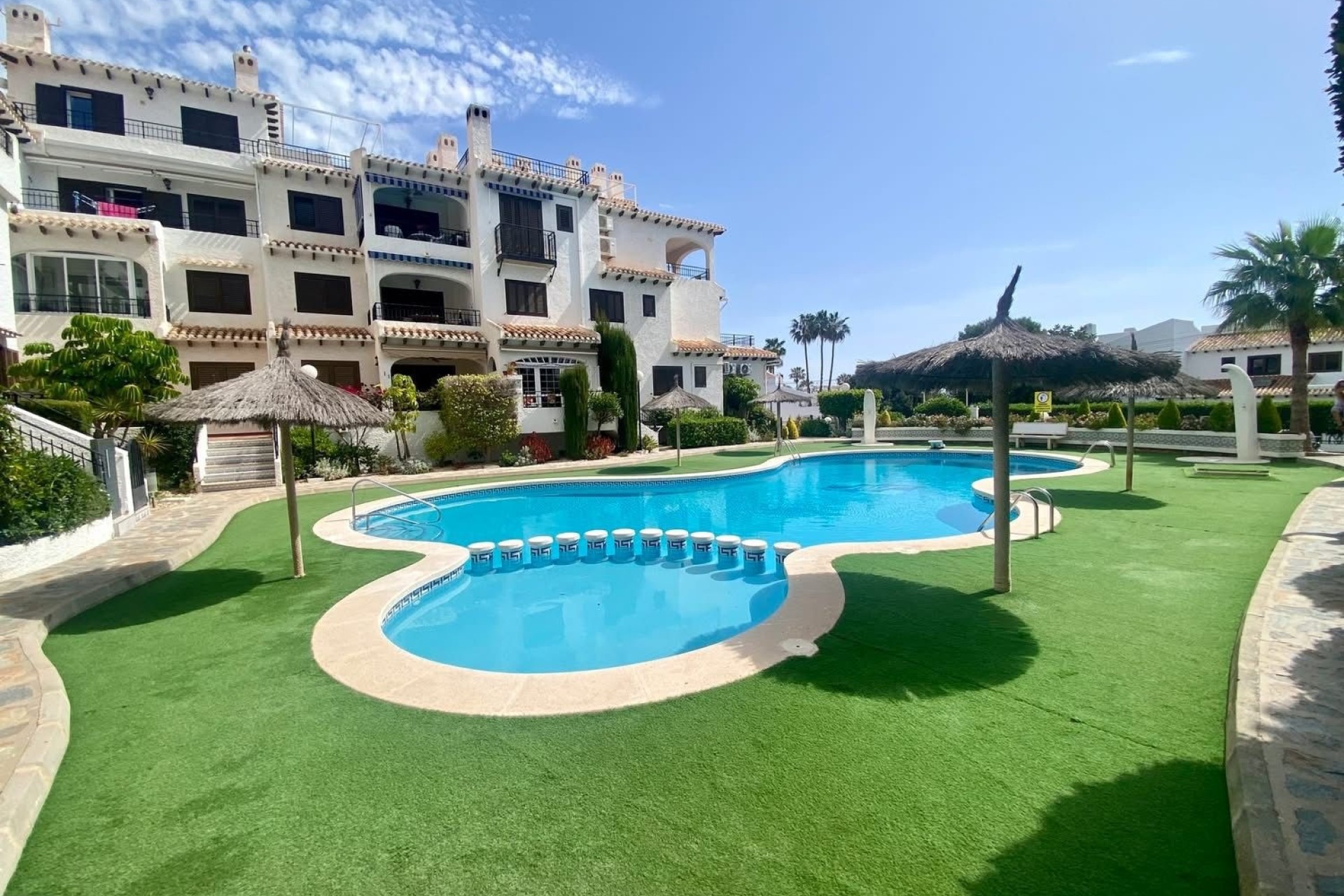 Herverkoop - Finca / Landhuis -
Orihuela Costa