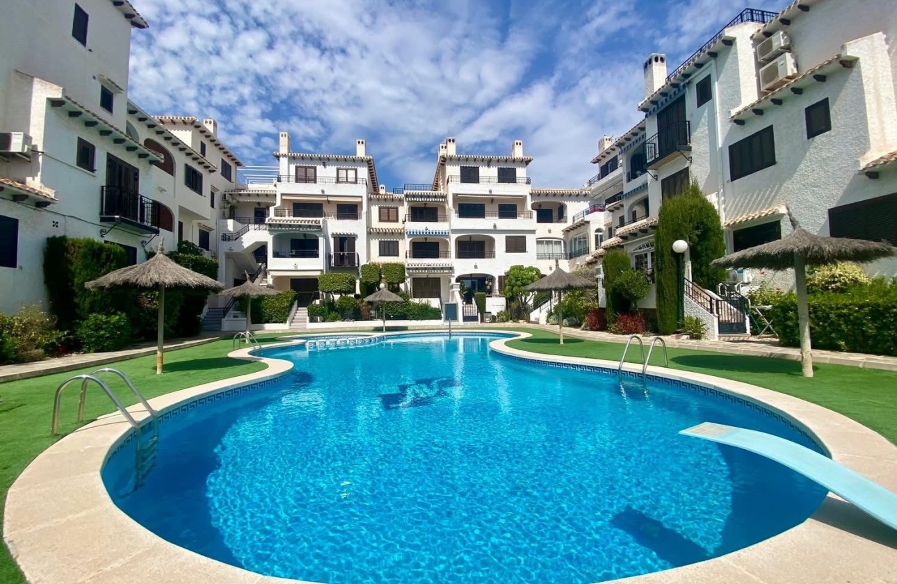 Herverkoop - Finca / Landhuis -
Orihuela Costa