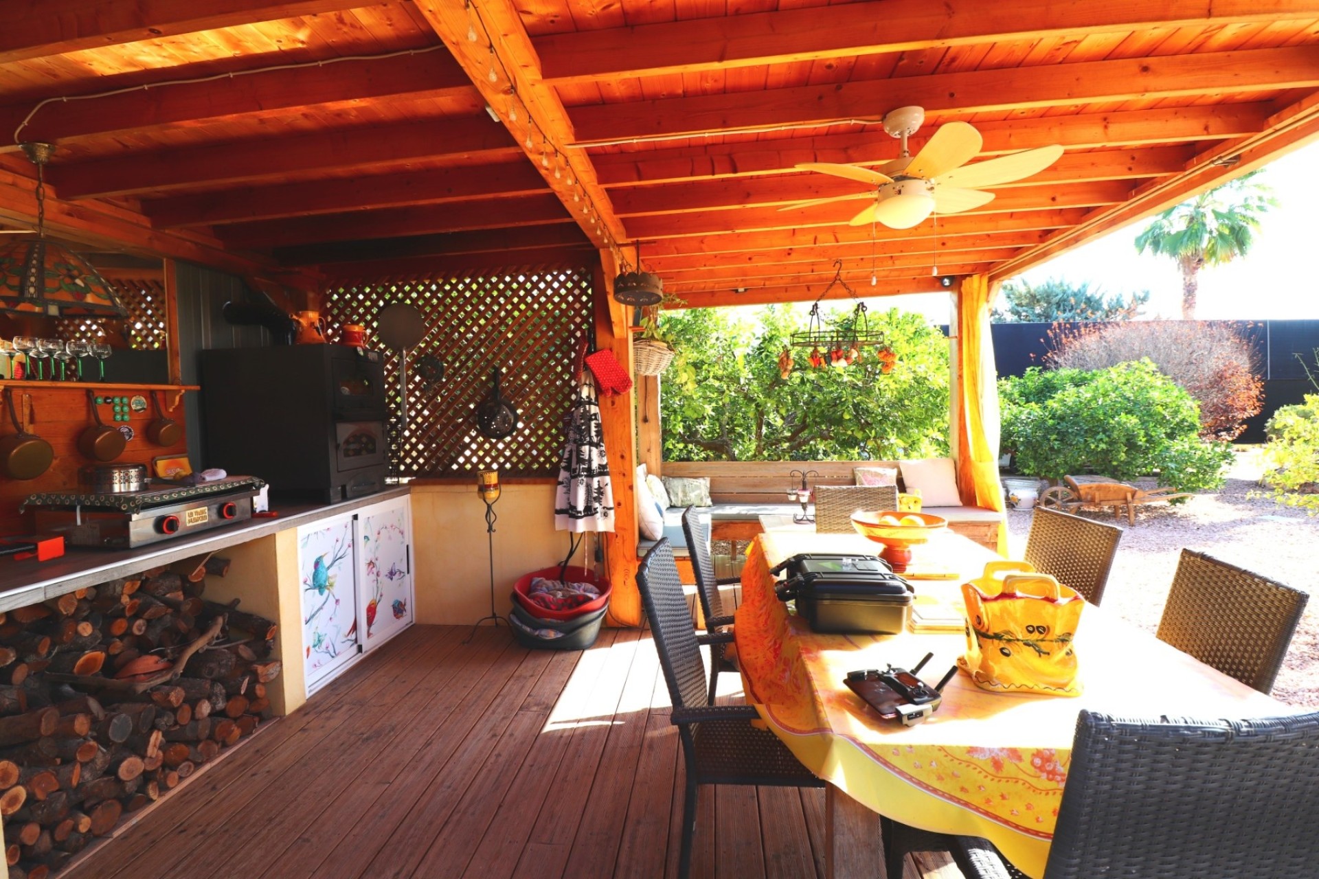 Herverkoop - Finca / Landhuis -
Orihuela - La Campaneta